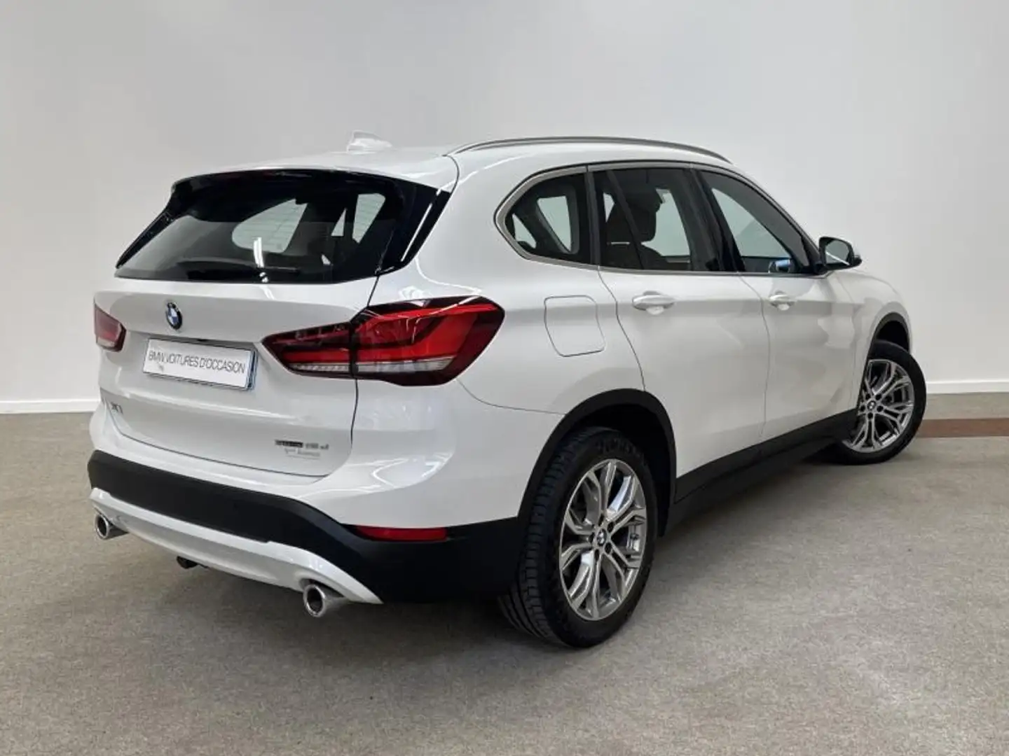 BMW X1 sDrive18dA 150ch Business Design Blanc - 2