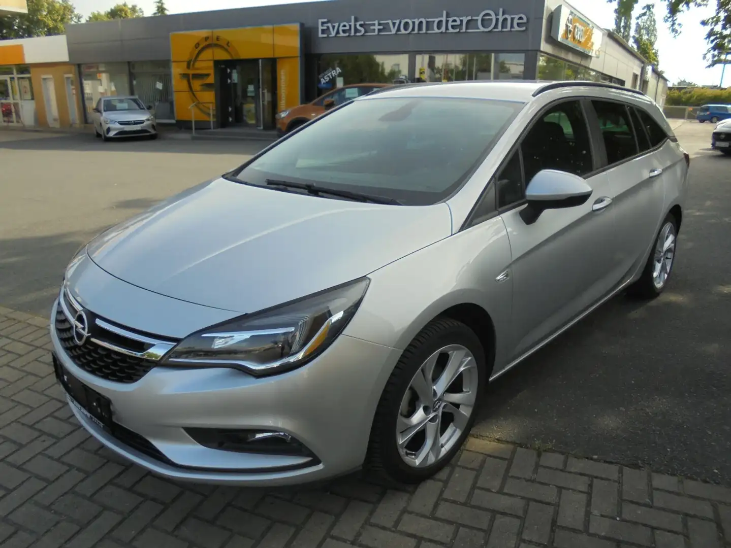 Opel Astra Business StartStop+Allwetter+Winter Argent - 1
