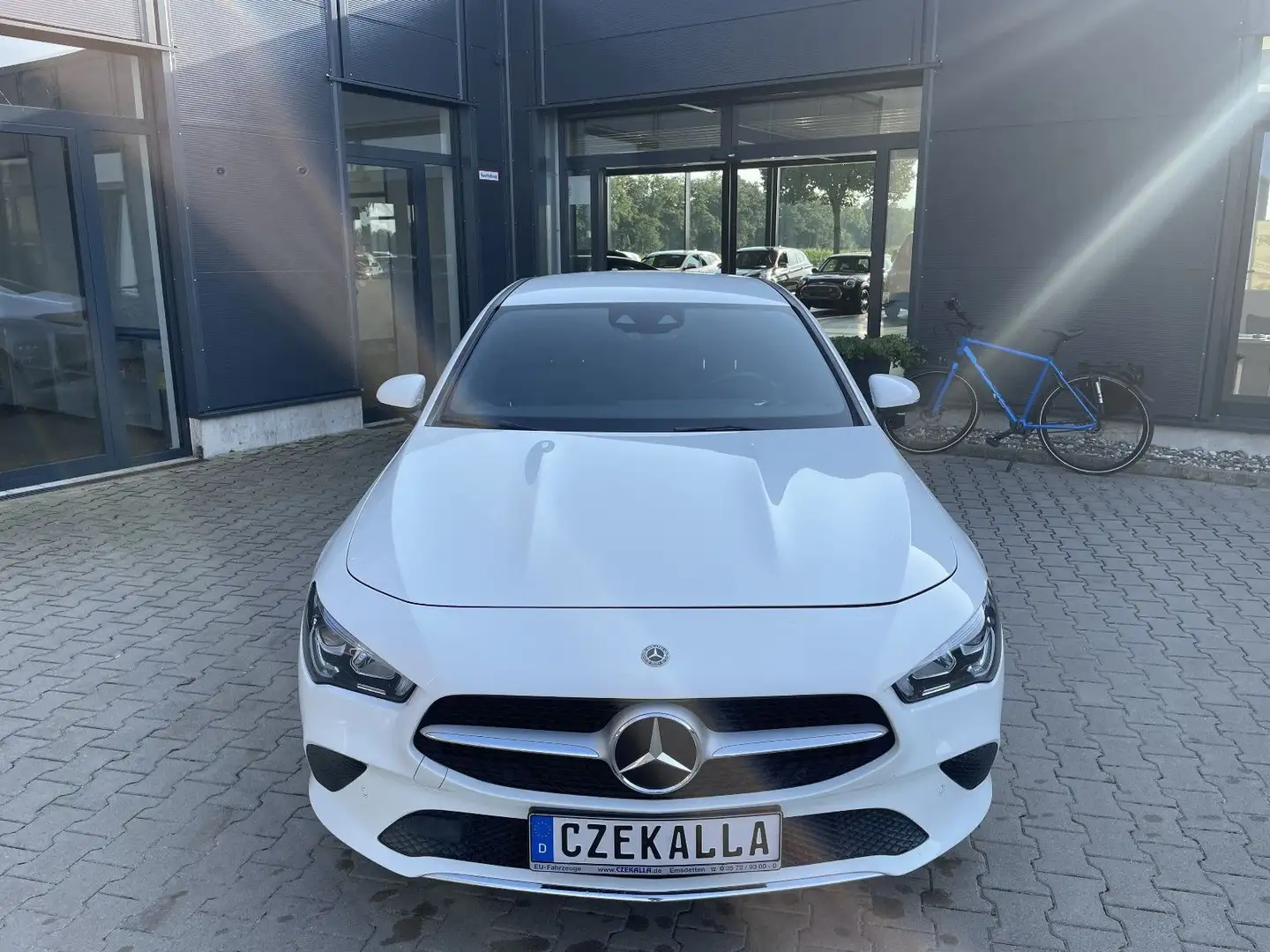 Mercedes-Benz CLA 220 Progressive 4Matic Automatik Wide Weiß - 2
