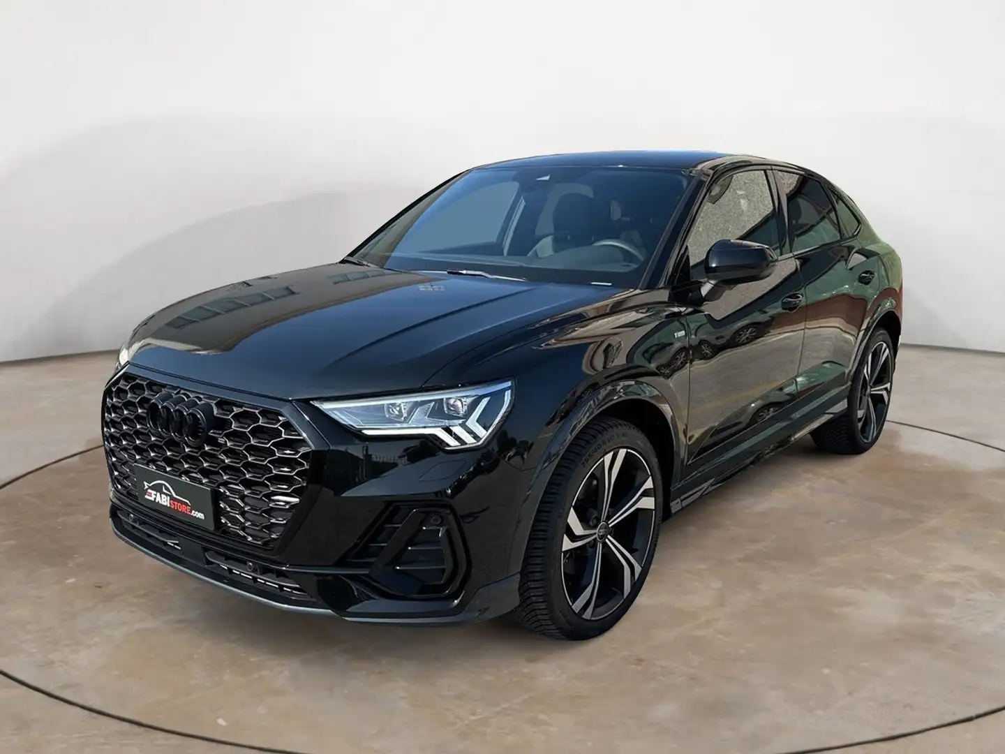 Audi Q3 SportBack 35 TFSI S-Tronic S-Line Identity Black Negro - 2