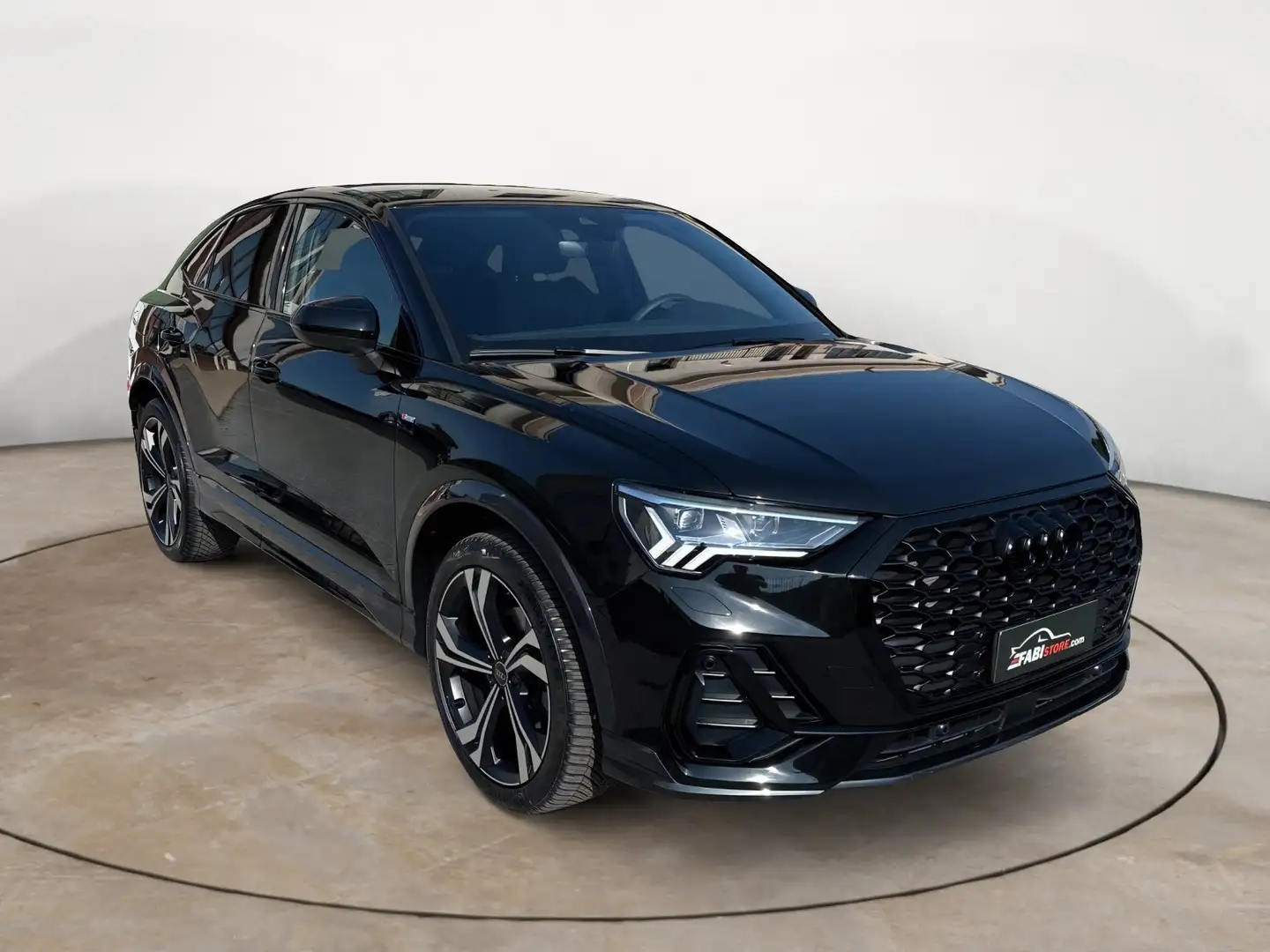 Audi Q3 SportBack 35 TFSI S-Tronic S-Line Identity Black Negro - 1