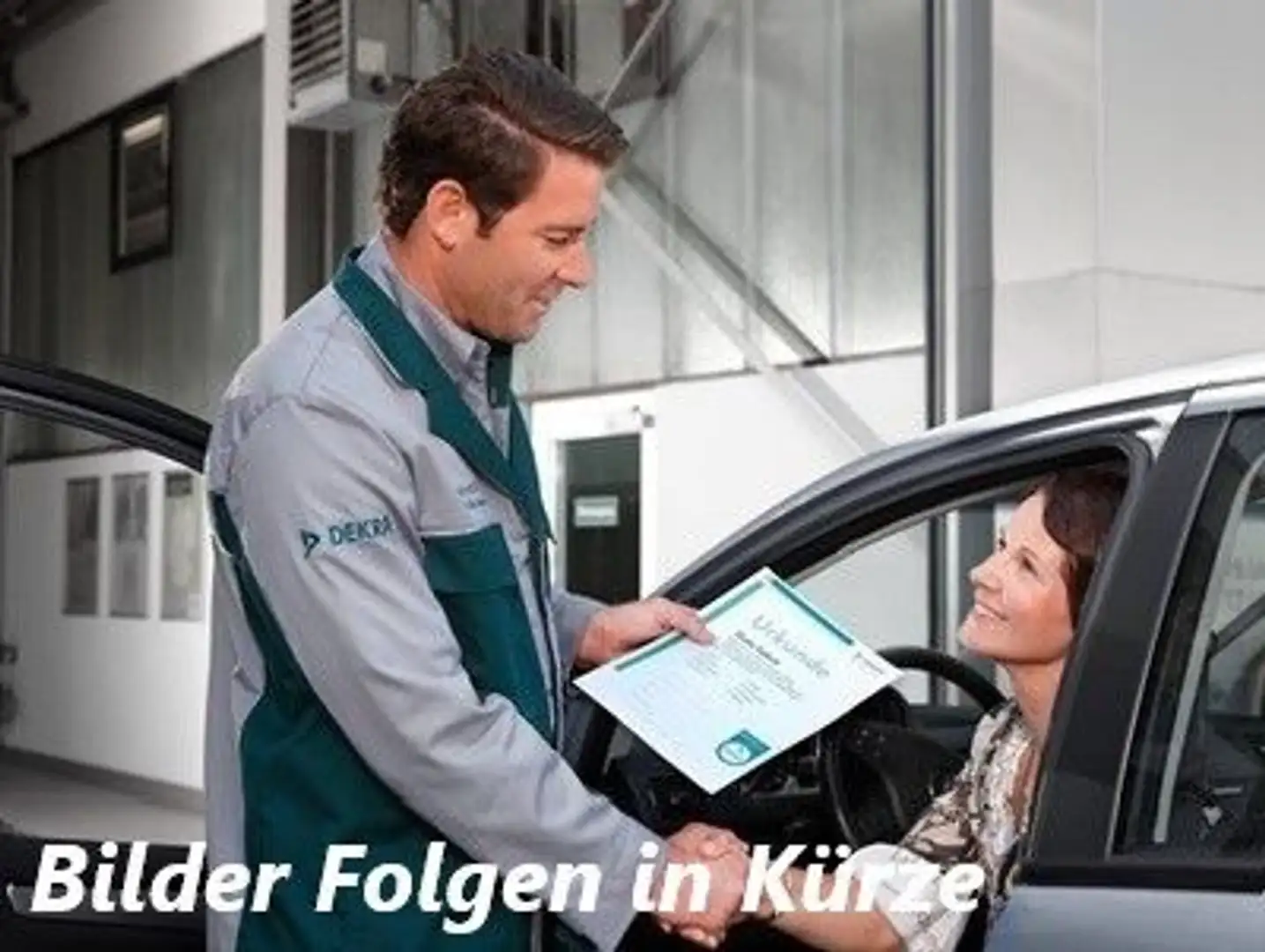 Volkswagen T5 Transporter -Kombi  9 Sitzer Grau - 1