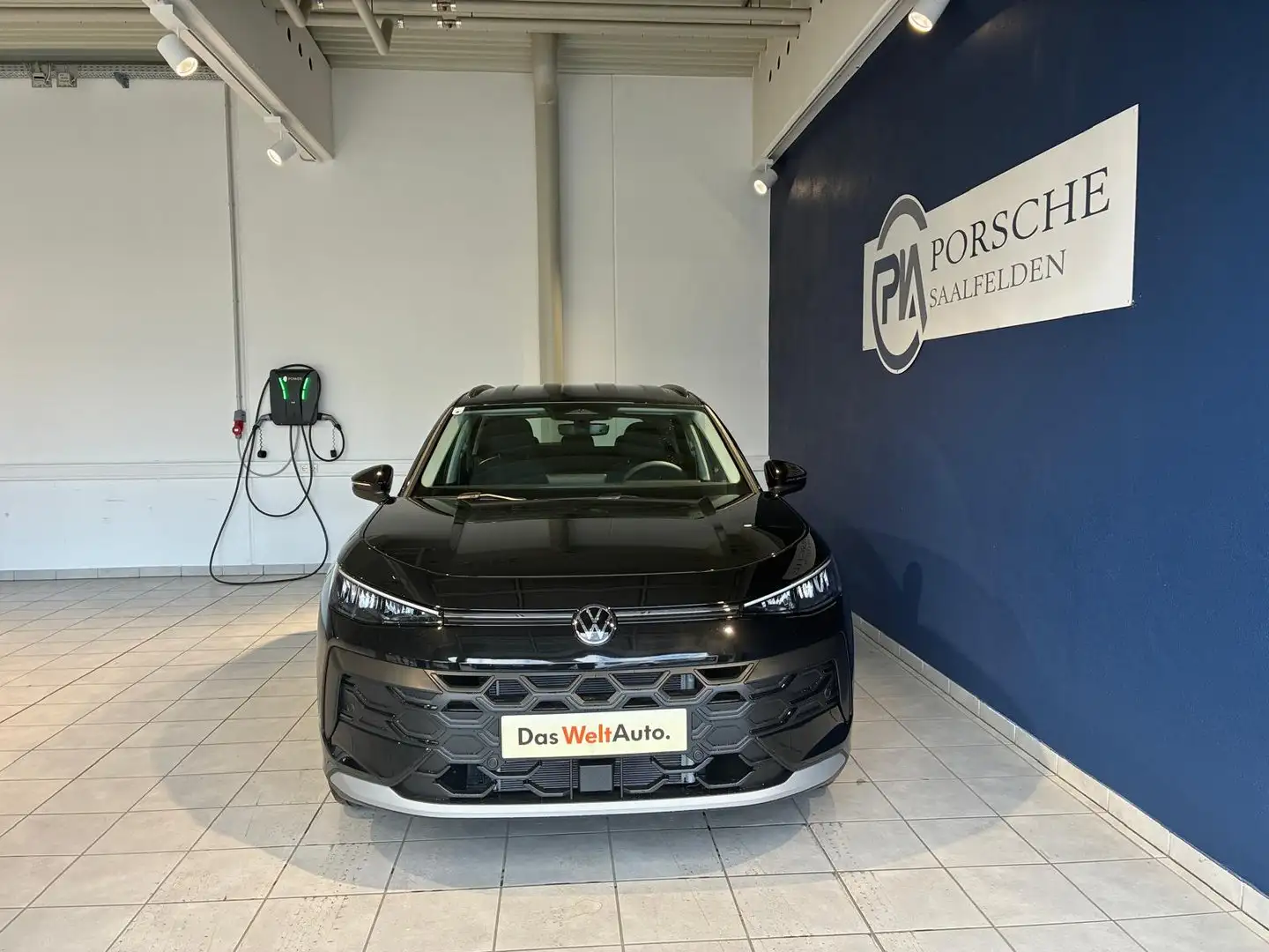 Volkswagen T-Roc 4Me eTSI DSG Schwarz - 2