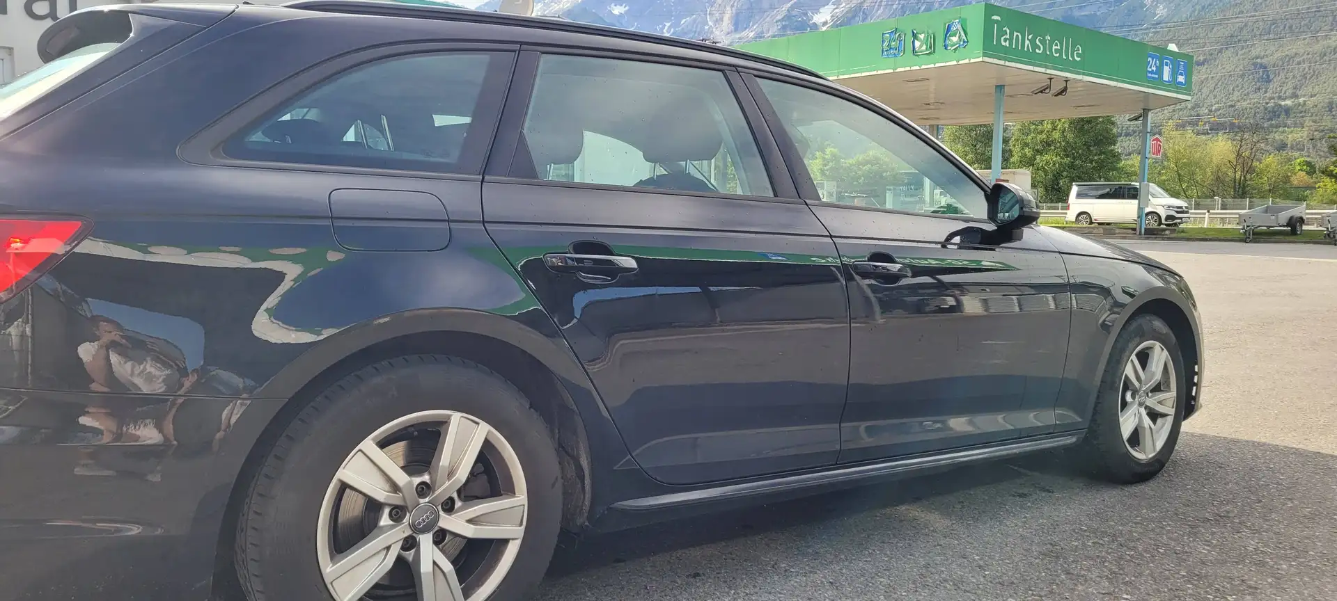 Audi A4 A4 Avant 30 TDI S-tronic Schwarz - 2