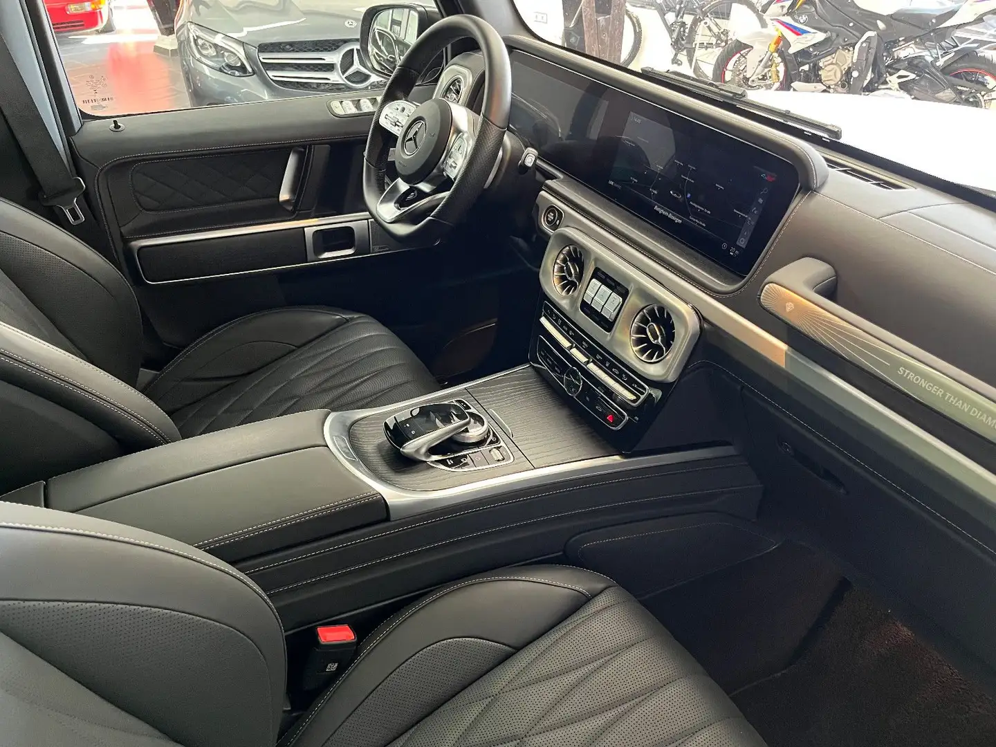 Mercedes-Benz G 500 Stronger Than Diamonds Edition 1 of 300 - 2