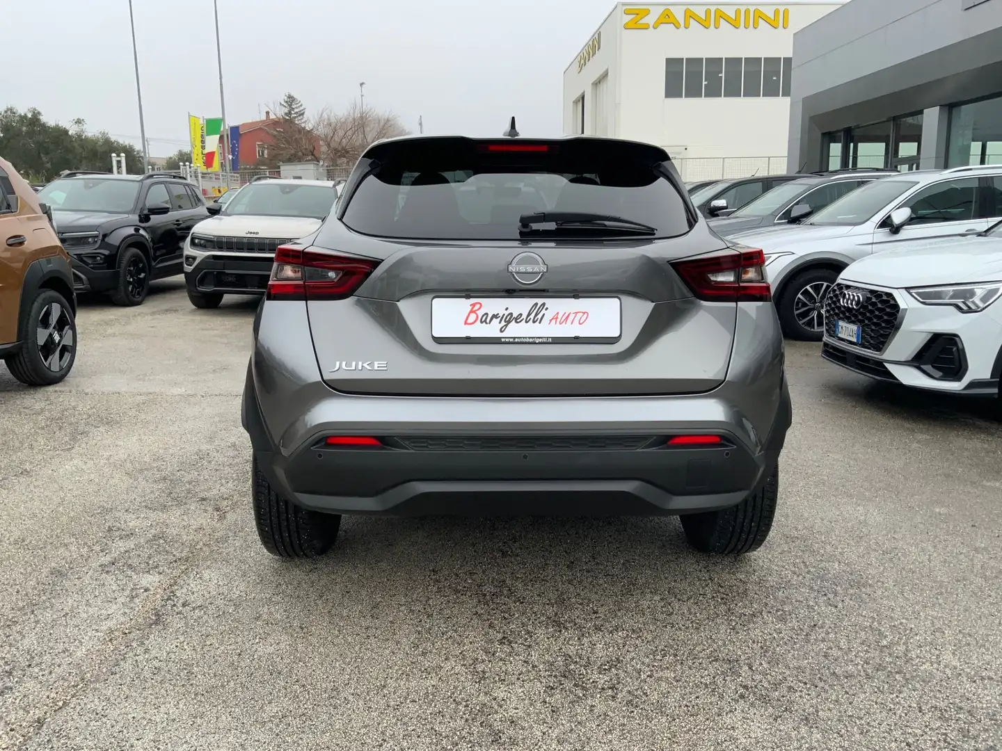 Nissan Juke Juke 1.0 DIG-T 114 CV DCT N-Connecta Grau - 2