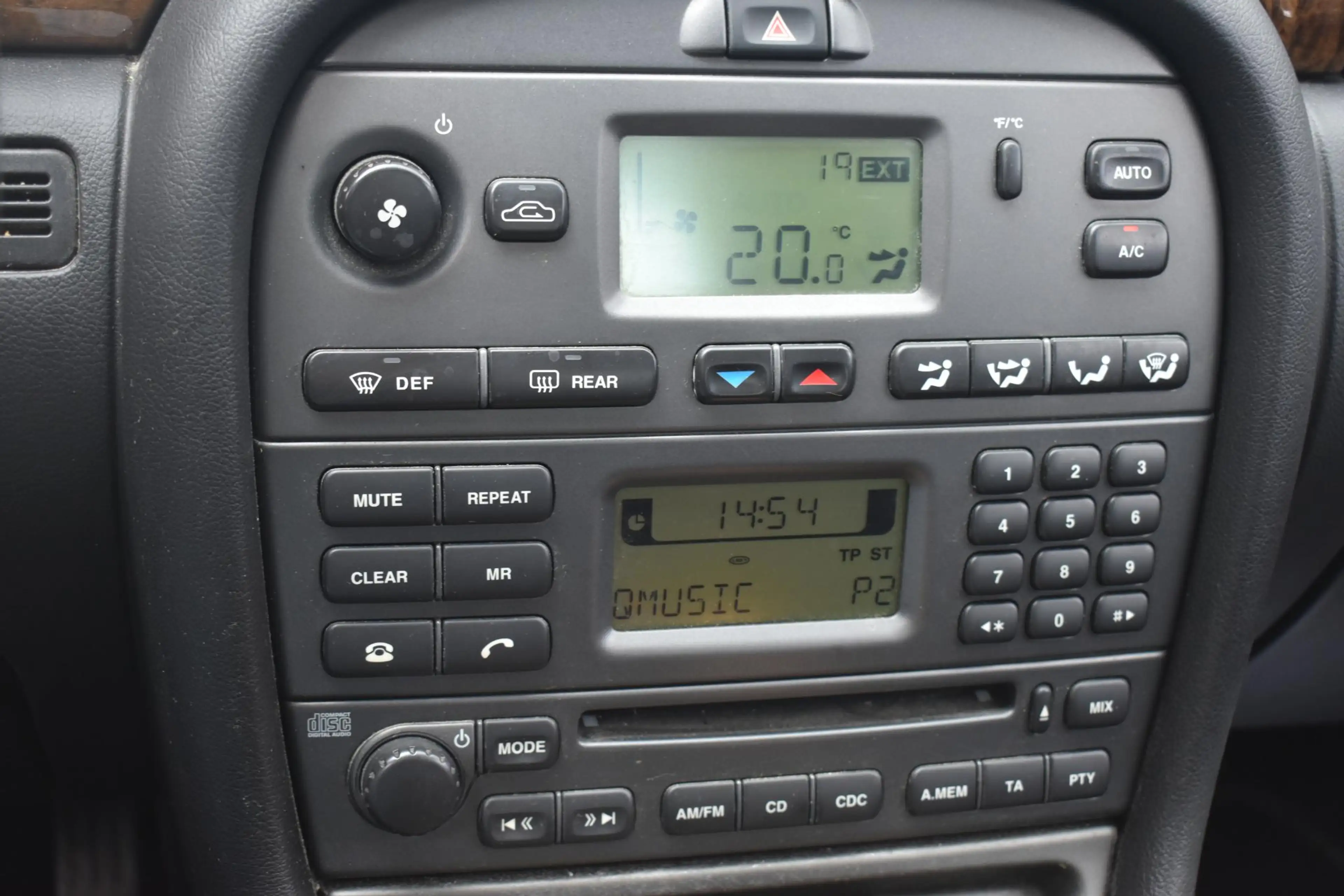 Jaguar X-Type 2.0 V6 Business Edition Automaat | Climate Control — photo 4