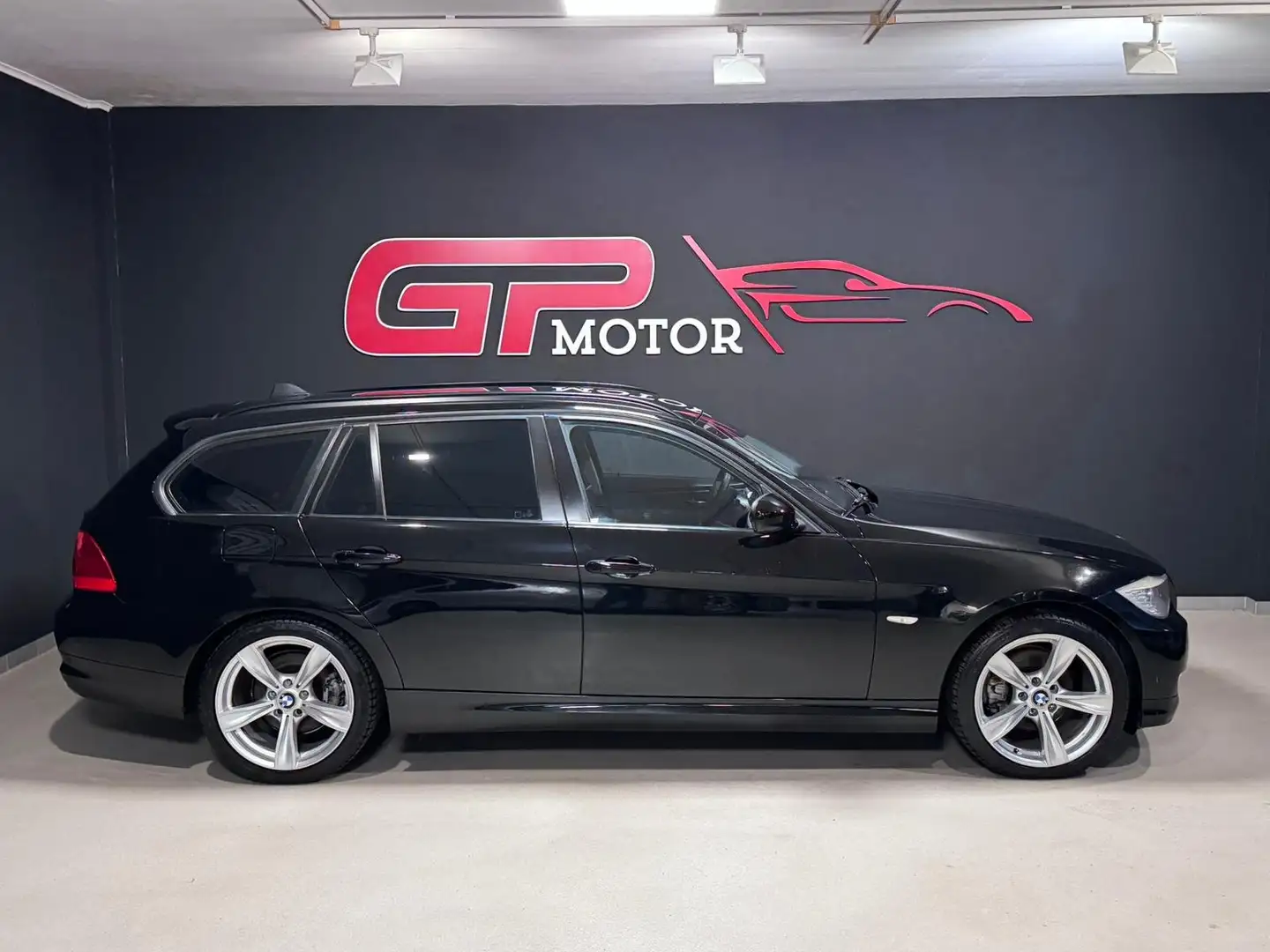 BMW 320 Serie 3 E91 Touring 320d Touring Eletta 184cv Schwarz - 2