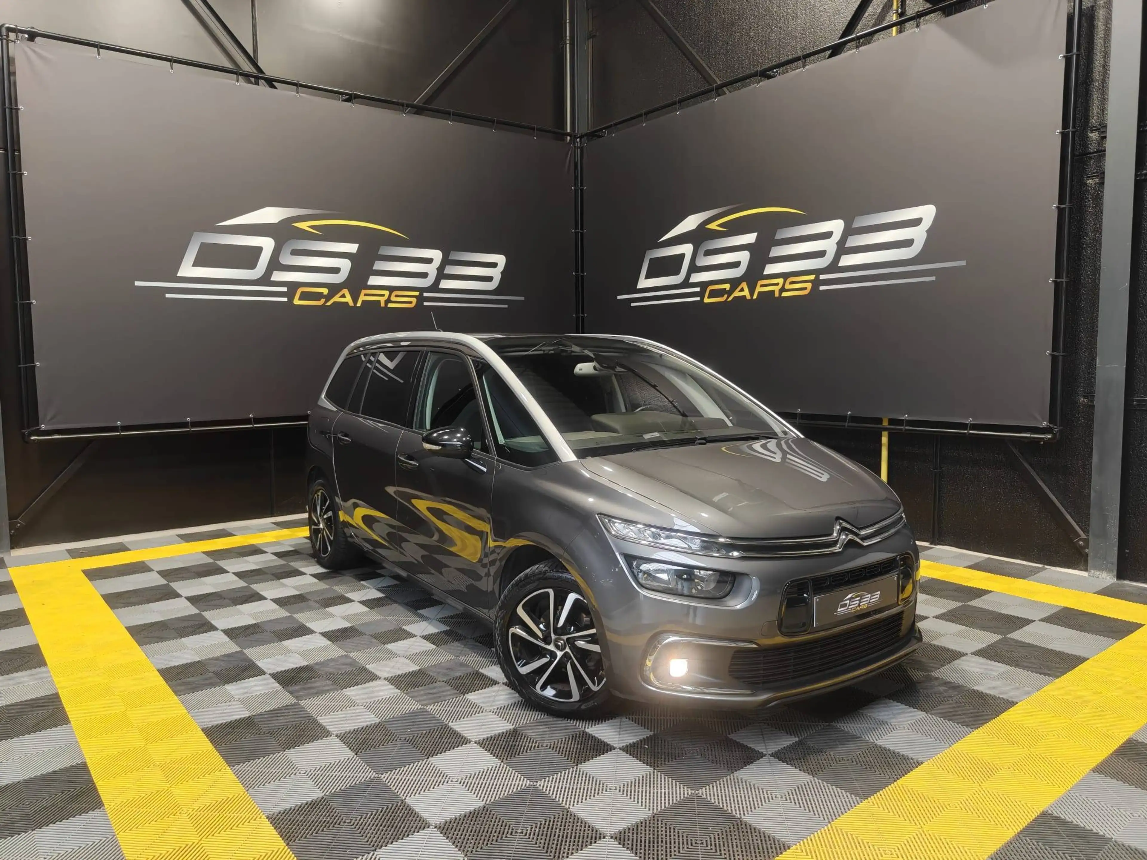 Citroen C4 SpaceTourer 1.2 Shine 7-zit/Keyless/DodeHoek/Apple/Trekhaak/CAM/AutoPark — photo 5