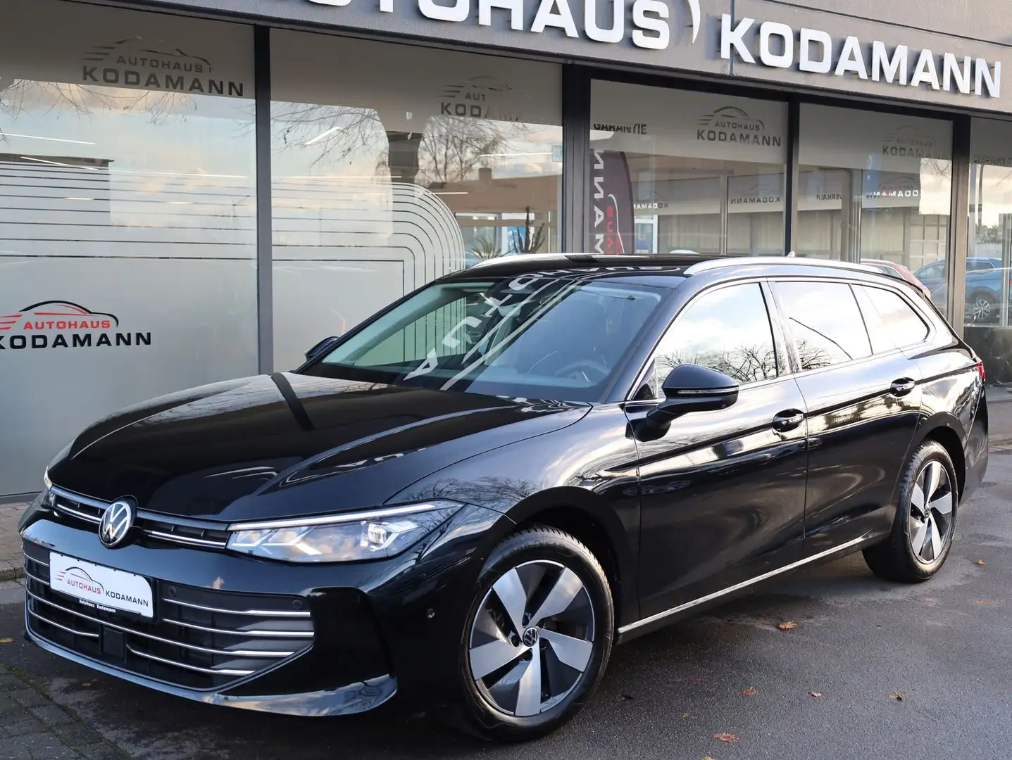 Volkswagen Passat Variant 2.0 TDI Business*Virtual*360°*AHK Schwarz - 2