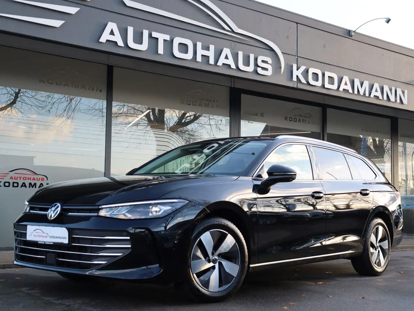 Volkswagen Passat Variant 2.0 TDI Business*Virtual*360°*AHK Schwarz - 1