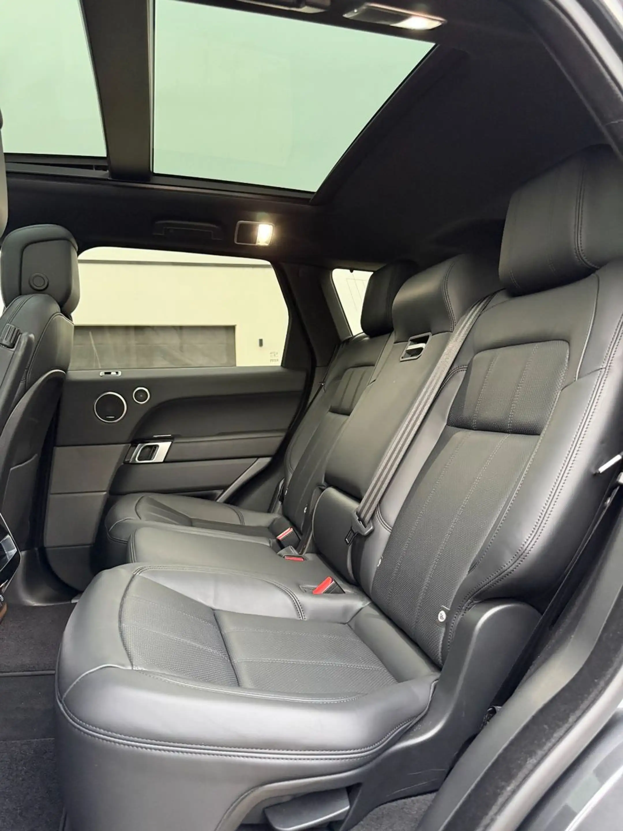 Land Rover Range Rover Sport RRS D300 HSE Dynamic*HUD*Pano*Sitzklima*22 Zoll* — photo 13