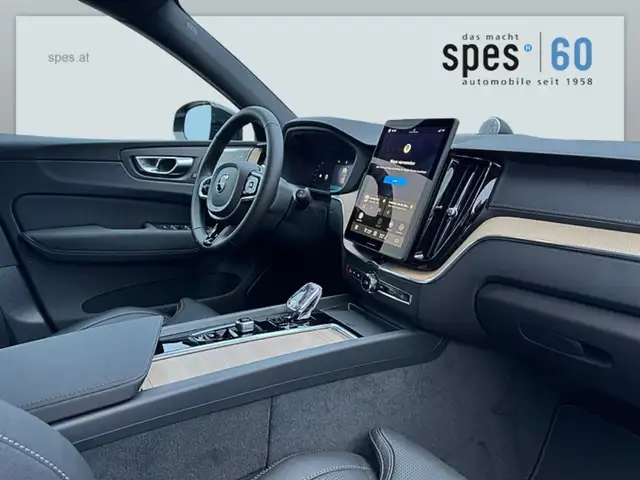 Volvo XC60 Ultra, T6 AWD Plug-in Hybrid, Elektrisch/Benzin, Dark Ansicht 9