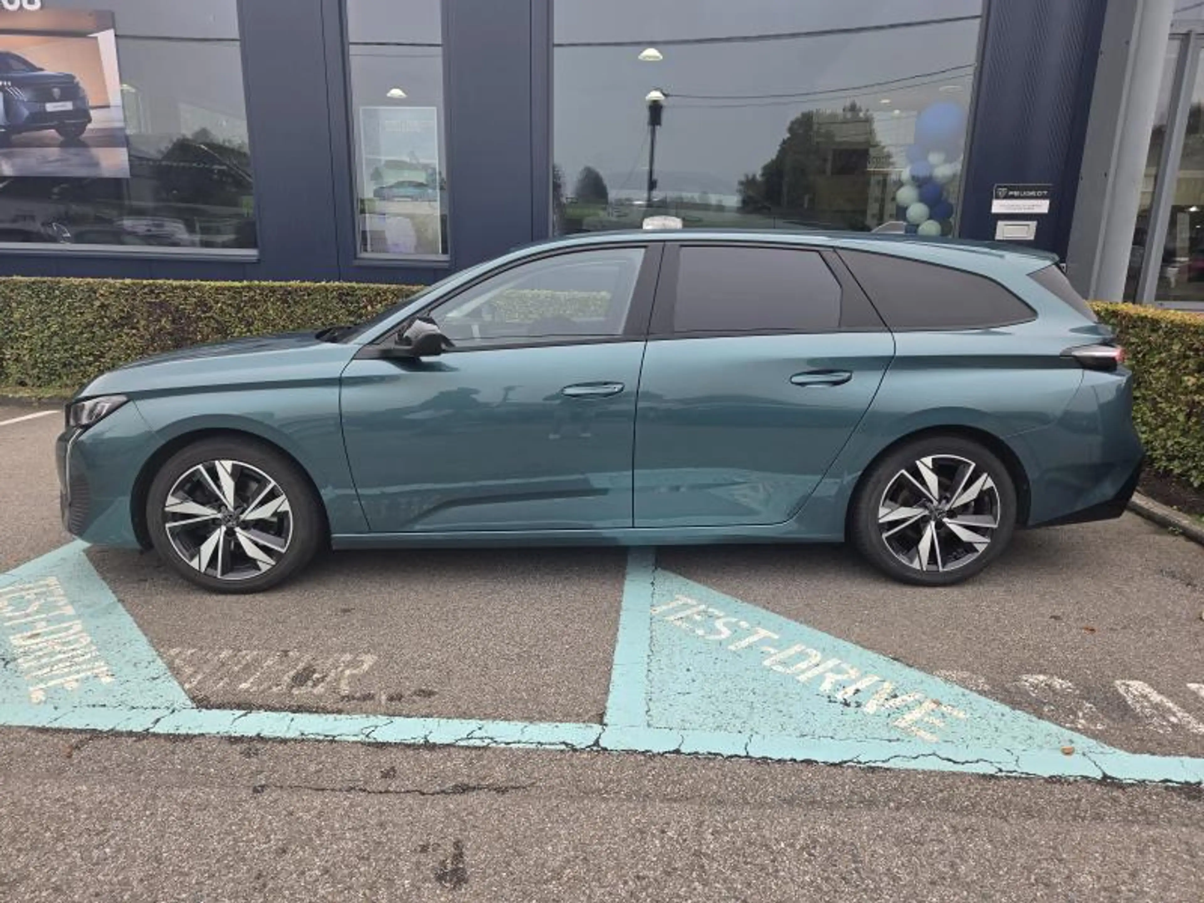 Peugeot 308 Allure 1.2 TURBO 130 — photo 5