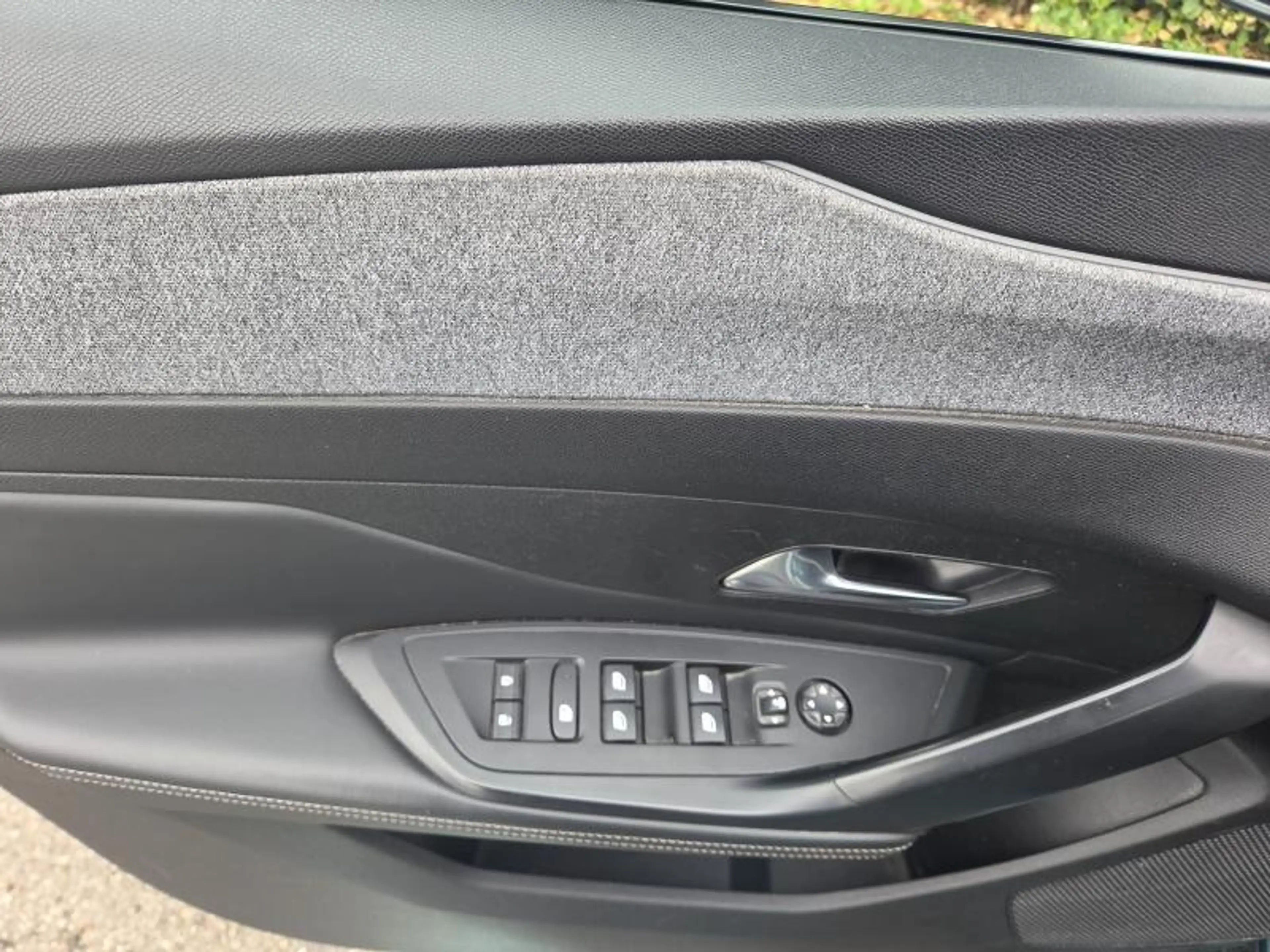 Peugeot 308 Allure 1.2 TURBO 130 — photo 12