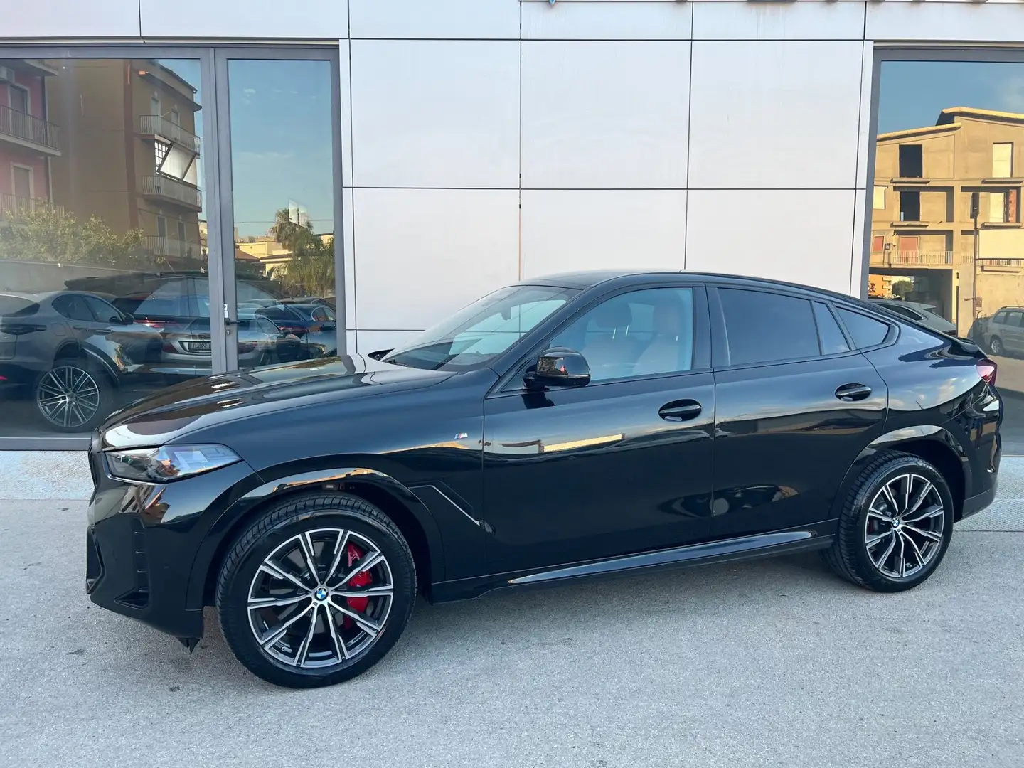BMW X6 xdrive30d MSport possibilità noleggio noscoring Nero - 2