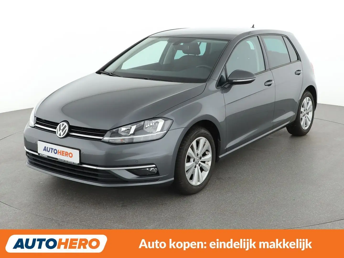 Volkswagen Golf 1.0 TSI Comfortline BlueMotion Gris - 1