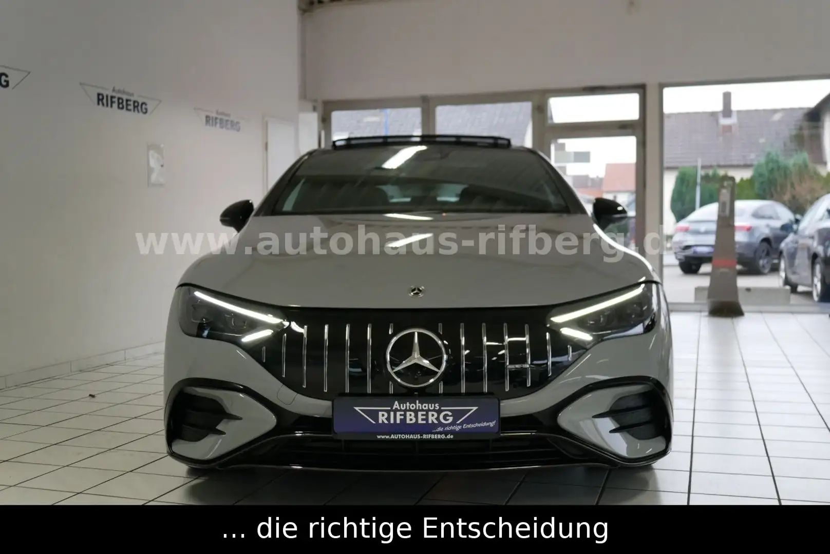 Mercedes-Benz EQE AMG 43 4Matic Designo/HUD/Pano/Burmester/21Z Grey - 2