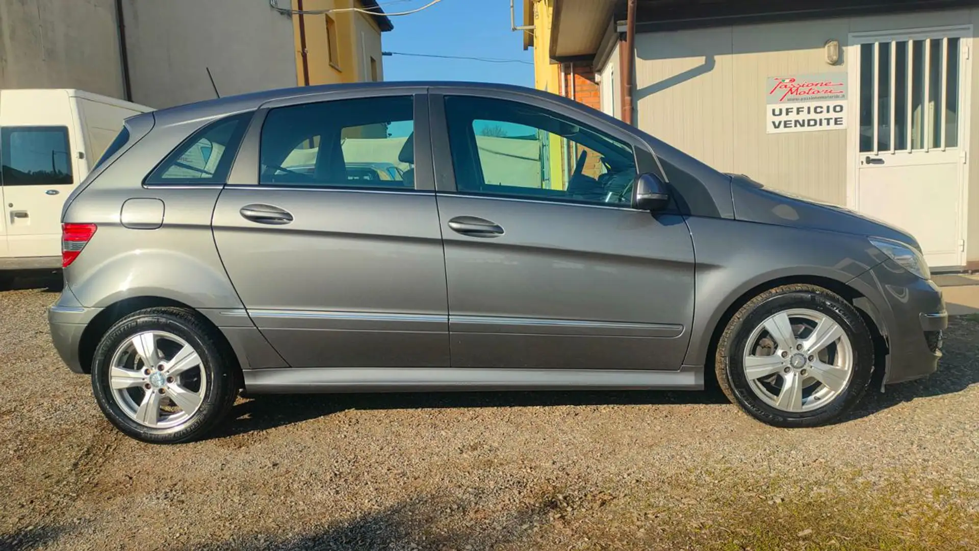 Mercedes-Benz B 180 CDI Executive 2.0 109 CV EURO5 AUTOMATICA Gris - 2