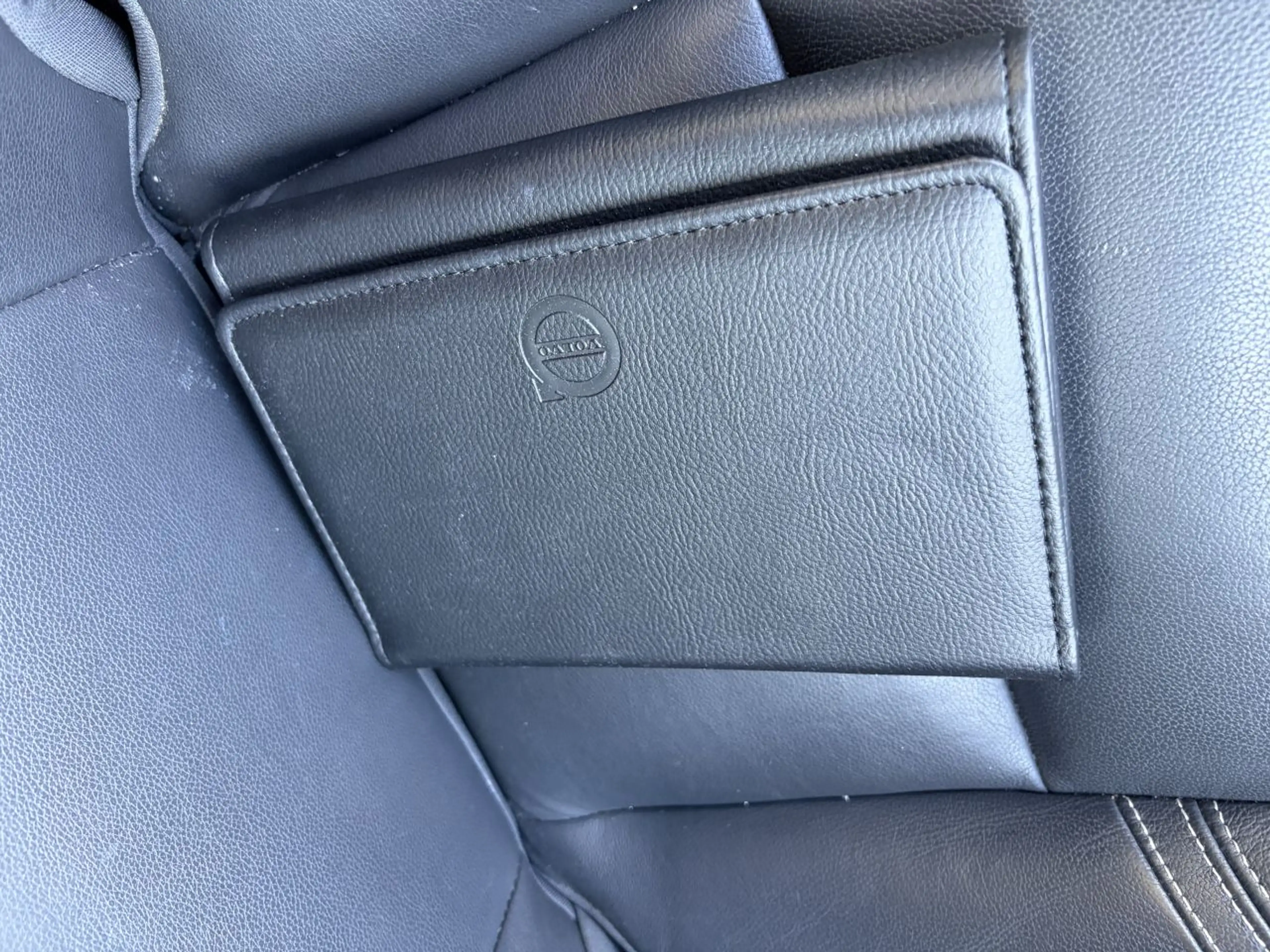 Volvo S60 S-60 2.0 D2 Polar+ Dynamic Leder AUTOMAAT — photo 13