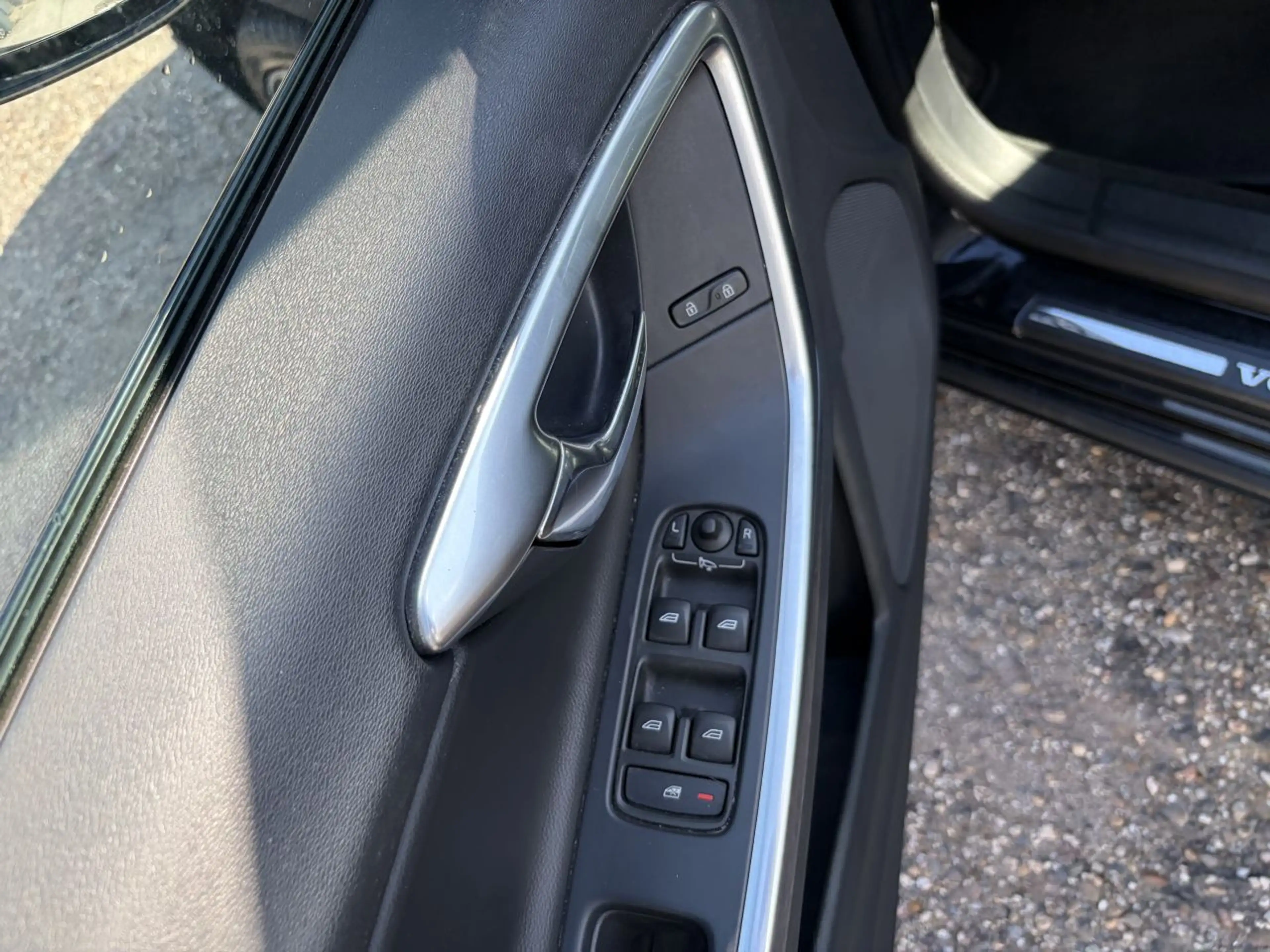 Volvo S60 S-60 2.0 D2 Polar+ Dynamic Leder AUTOMAAT — photo 8