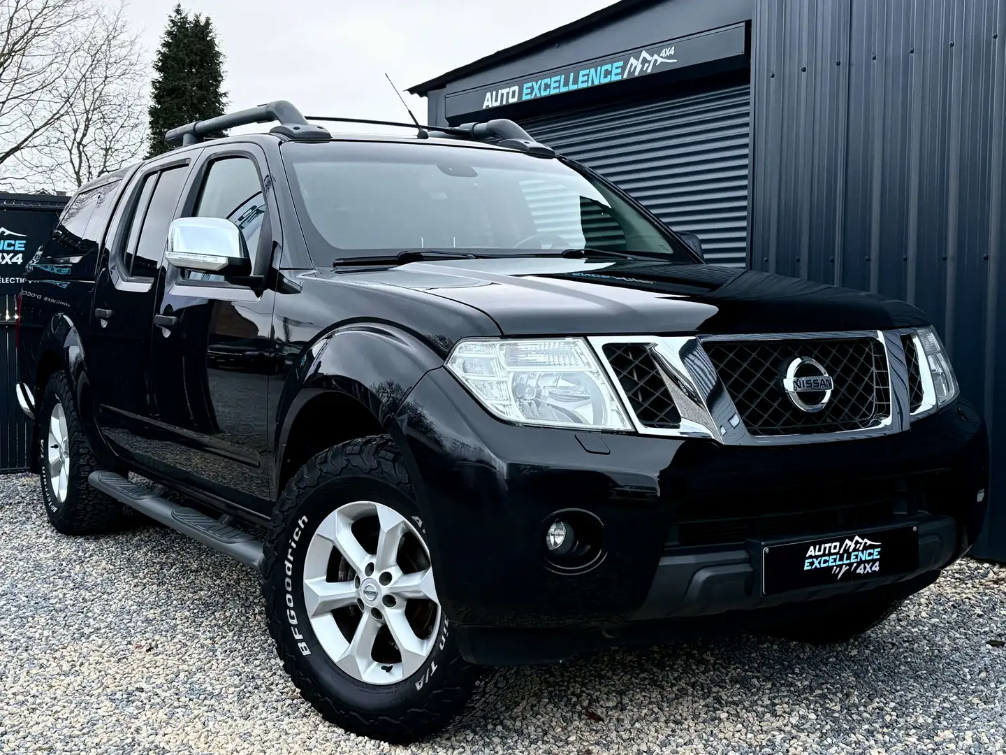 Nissan Navara 2.5 dCi 4x4 190cv/ Gps/ Camera/ Hardtop Noir - 1
