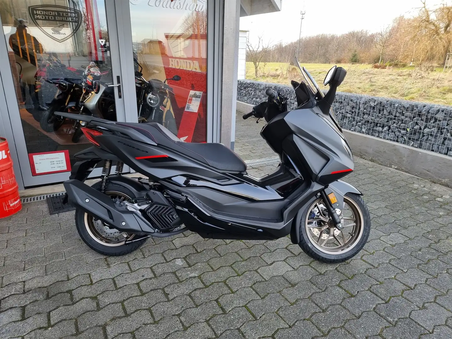Honda Forza 125 Special Edition Neufahrzeug auf Lager Чорний - 2