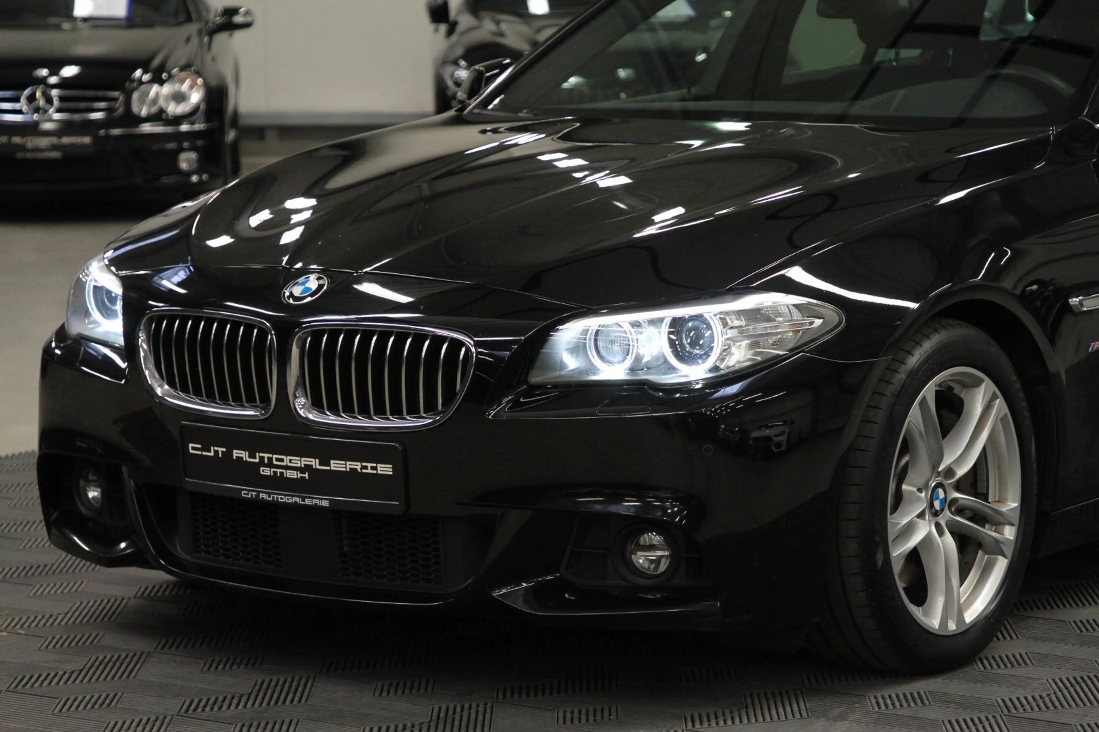 BMW 530 d Touring / HiFi / ACC / AHK / 8.Fach — photo 3