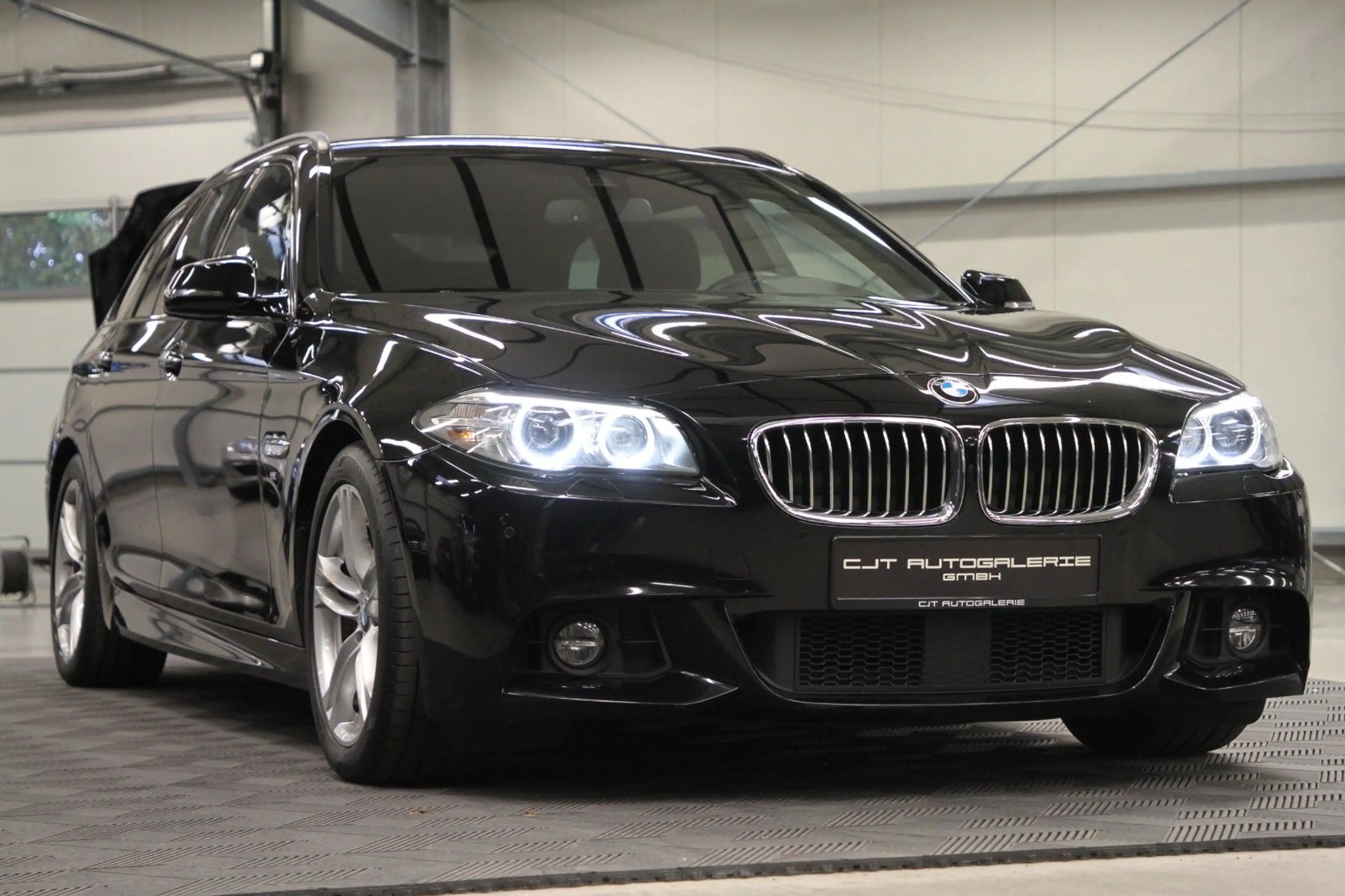 BMW 530 d Touring / HiFi / ACC / AHK / 8.Fach — photo 8
