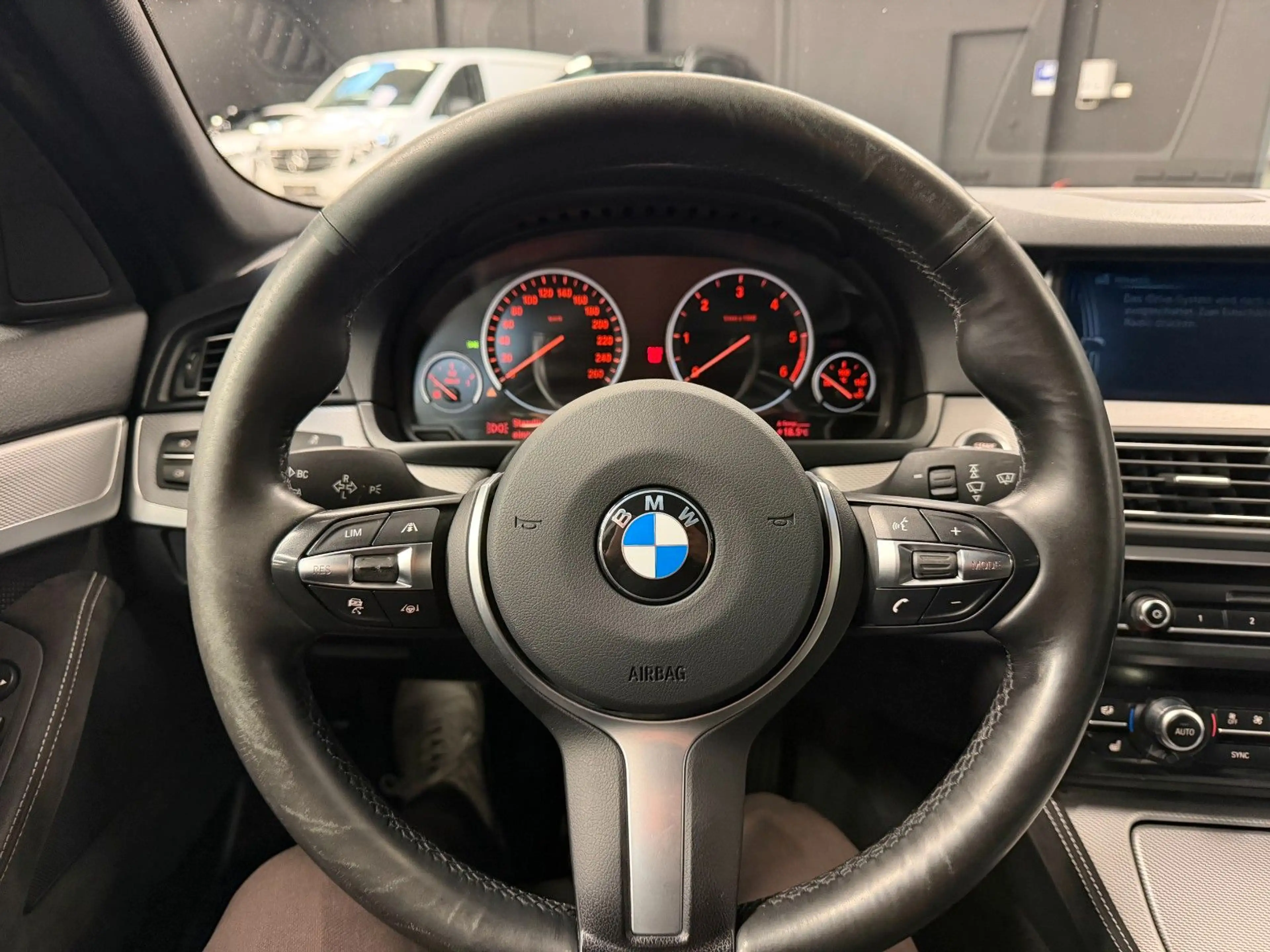BMW 530 d Touring / HiFi / ACC / AHK / 8.Fach — photo 12