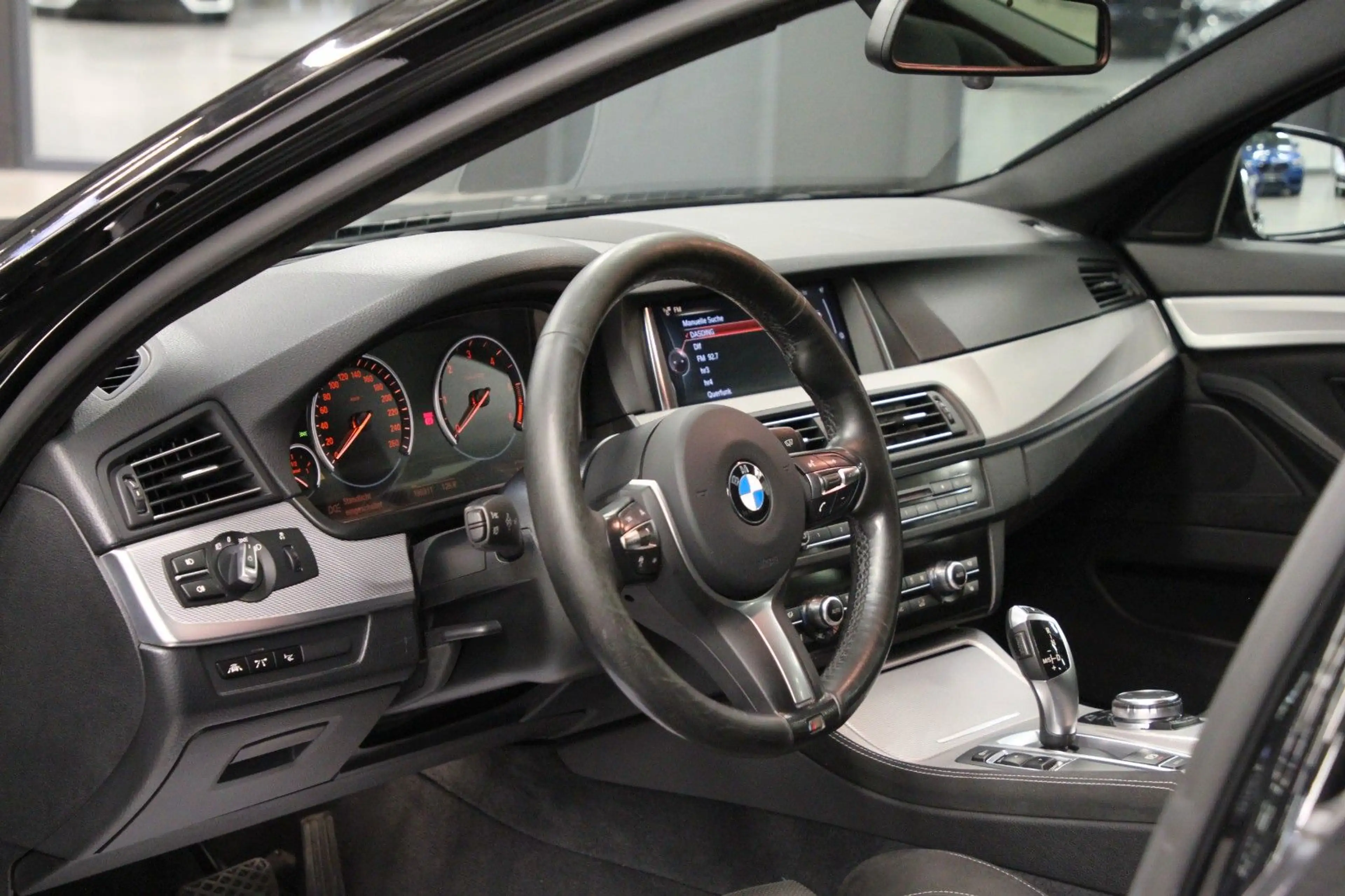 BMW 530 d Touring / HiFi / ACC / AHK / 8.Fach — photo 11