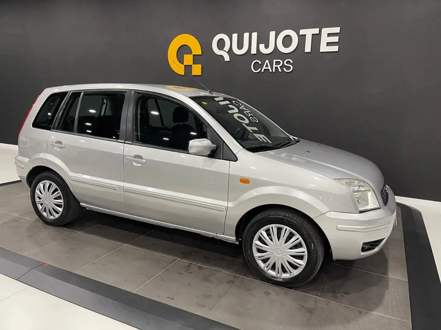 Ford Fusion 1.4 16v Trend Gris - 1