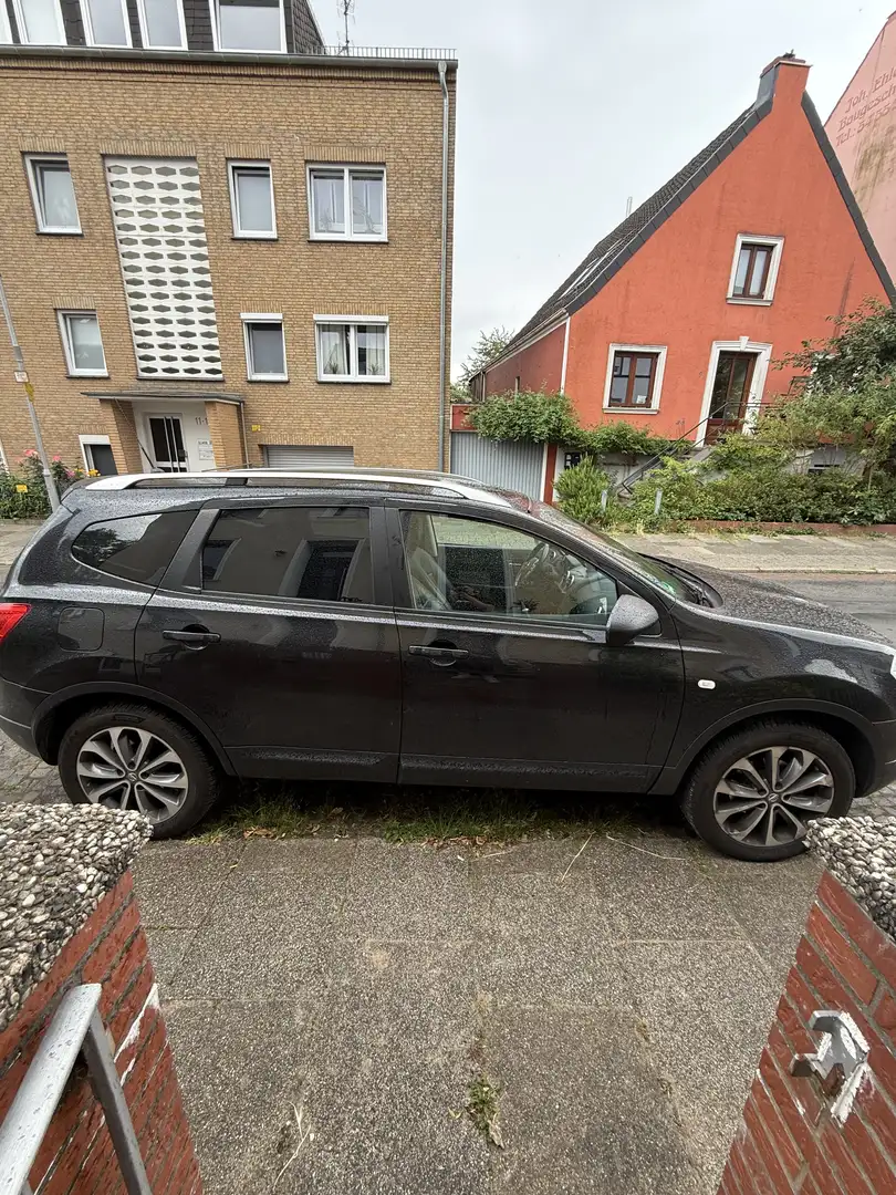 Nissan Qashqai+2 2.0 4x4 tekna Noir - 2