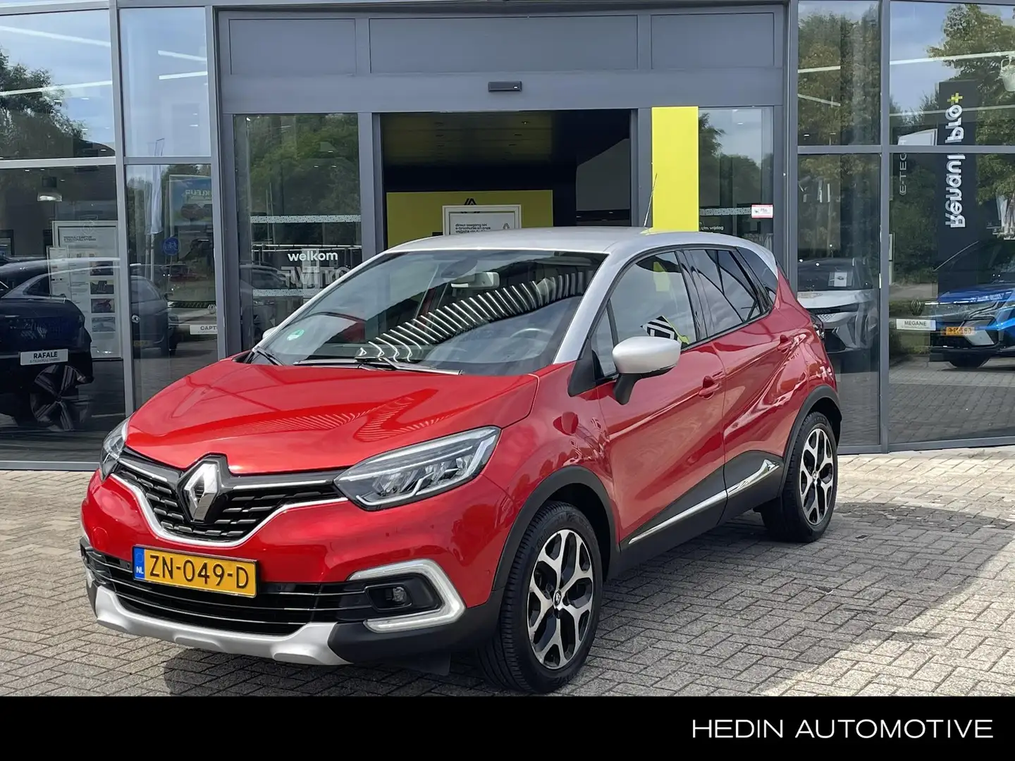 Renault Captur TCe Intens 90PK | CAMERA | DODEHOEK | NAVIGATIE | Rouge - 1