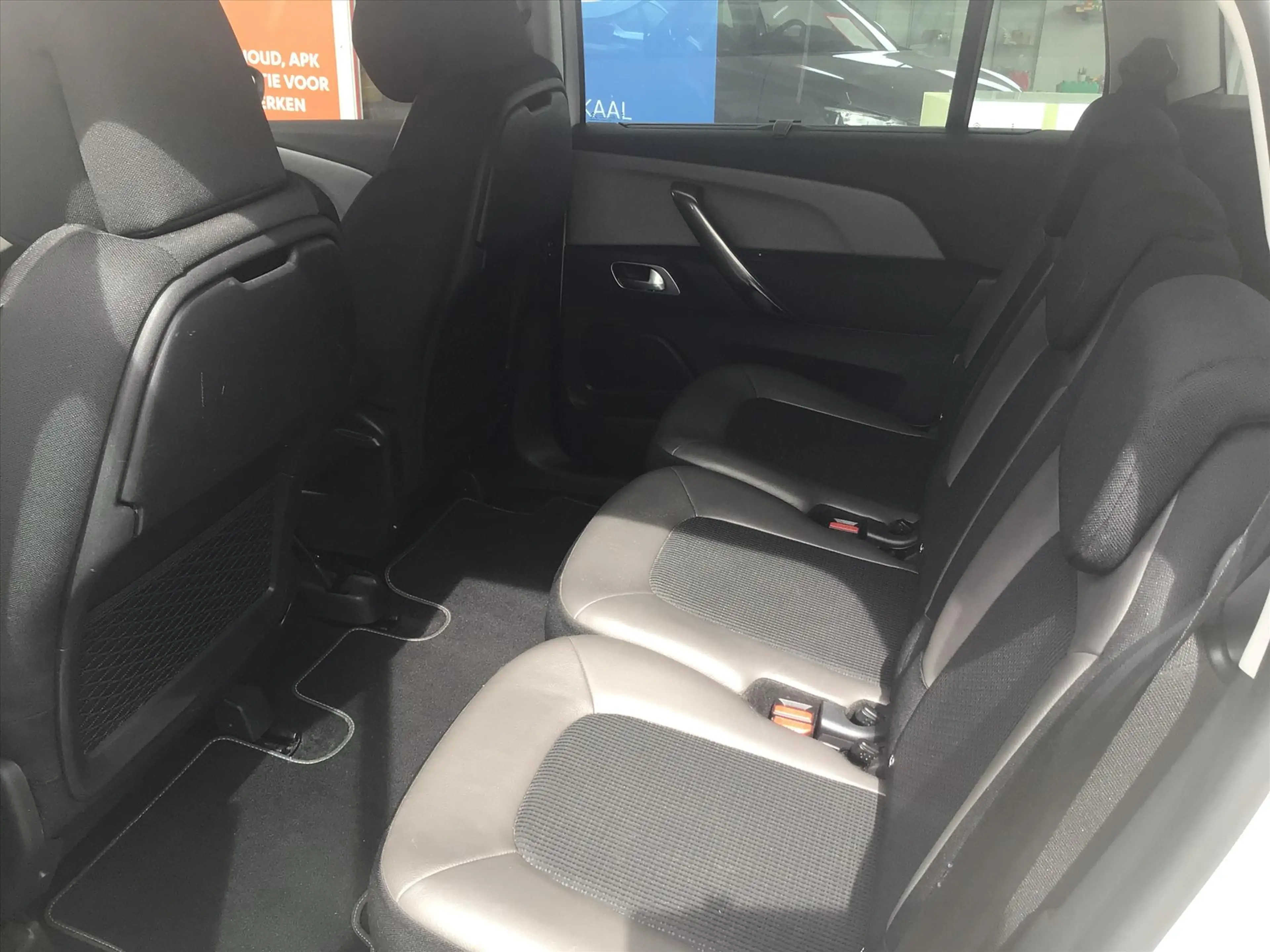 Citroen Grand C4 Picasso 1.2 PureTech 130pk S&amp;S EAT6 Business — photo 9