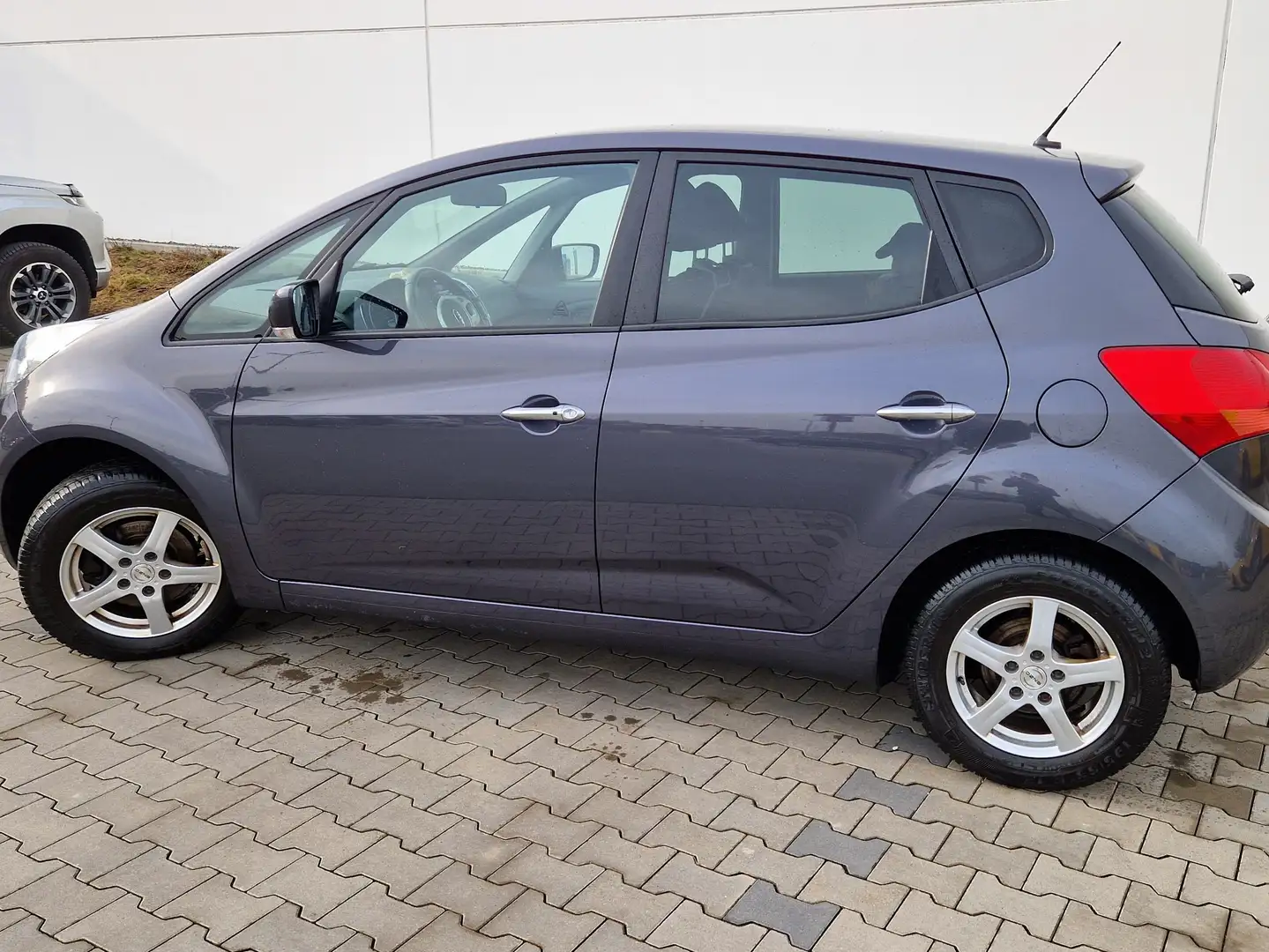 Kia Venga Venga 1.6 CVVT Spirit Gri - 2
