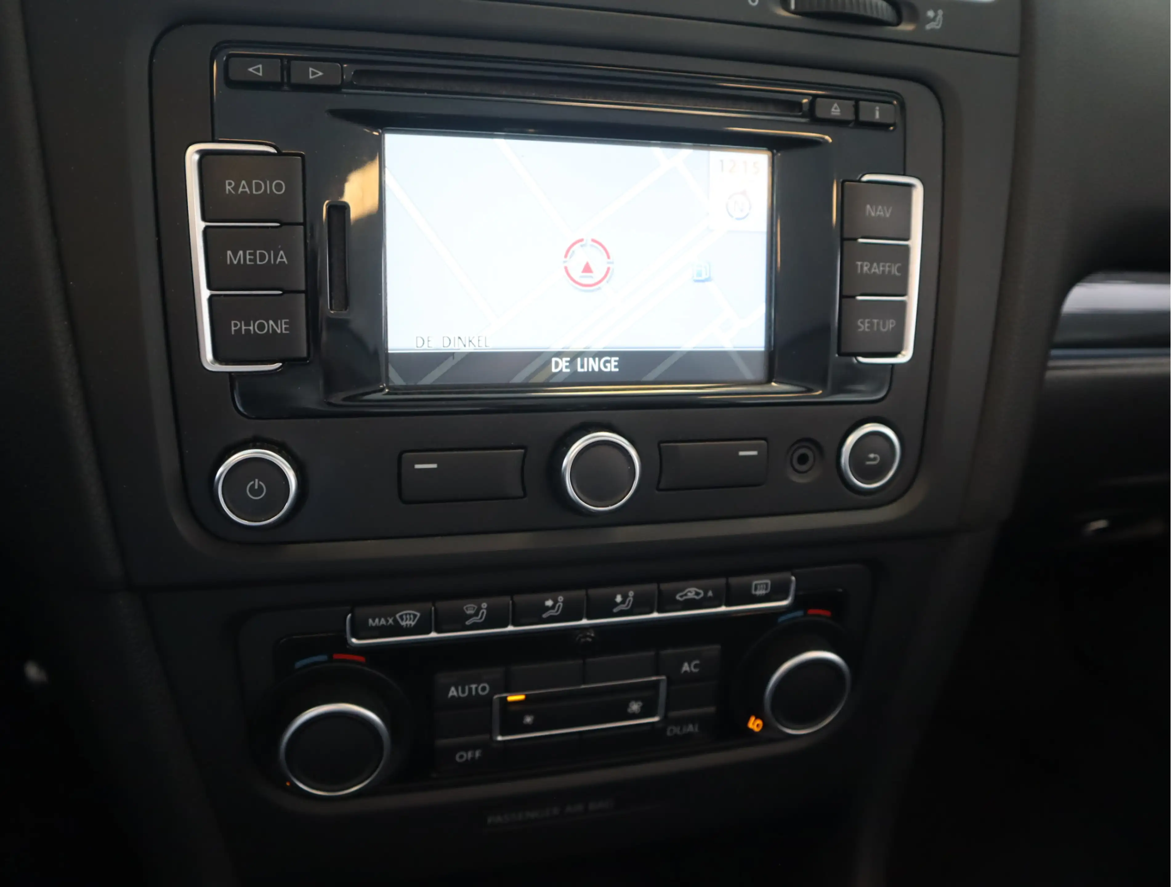 Volkswagen Golf Cabriolet 1.2 TSI BlueMotion Alcantara. windscherm, Lichtmet — photo 22