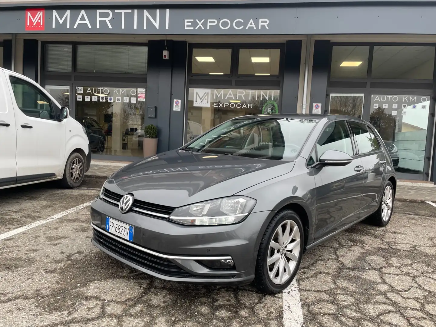 Volkswagen Golf Golf 2.0 TDI DSG 5p. Executive BMT IVA ESPOSTA Gris - 1