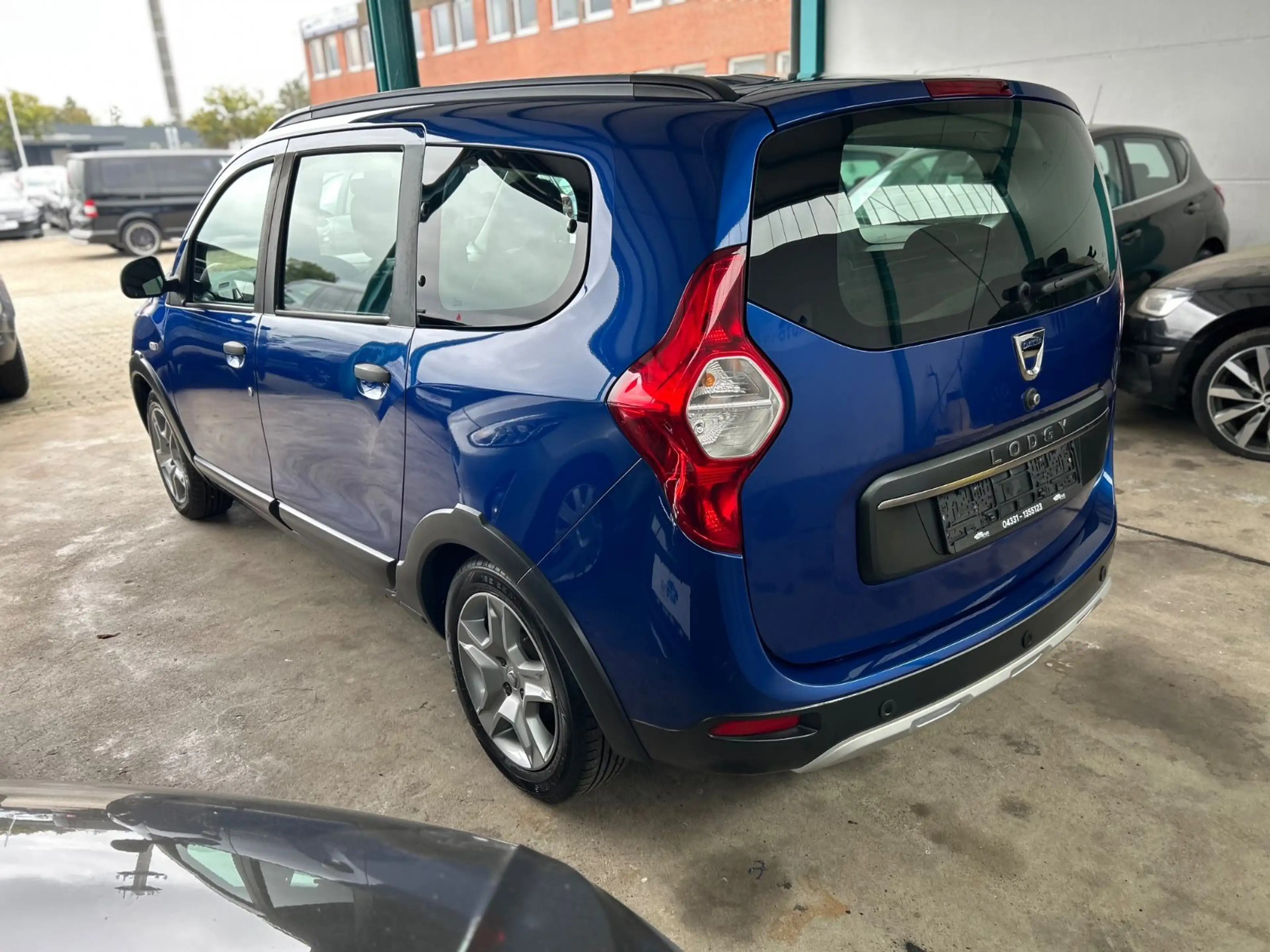 Dacia Lodgy Stepway Selection*7-Sitze* — photo 8