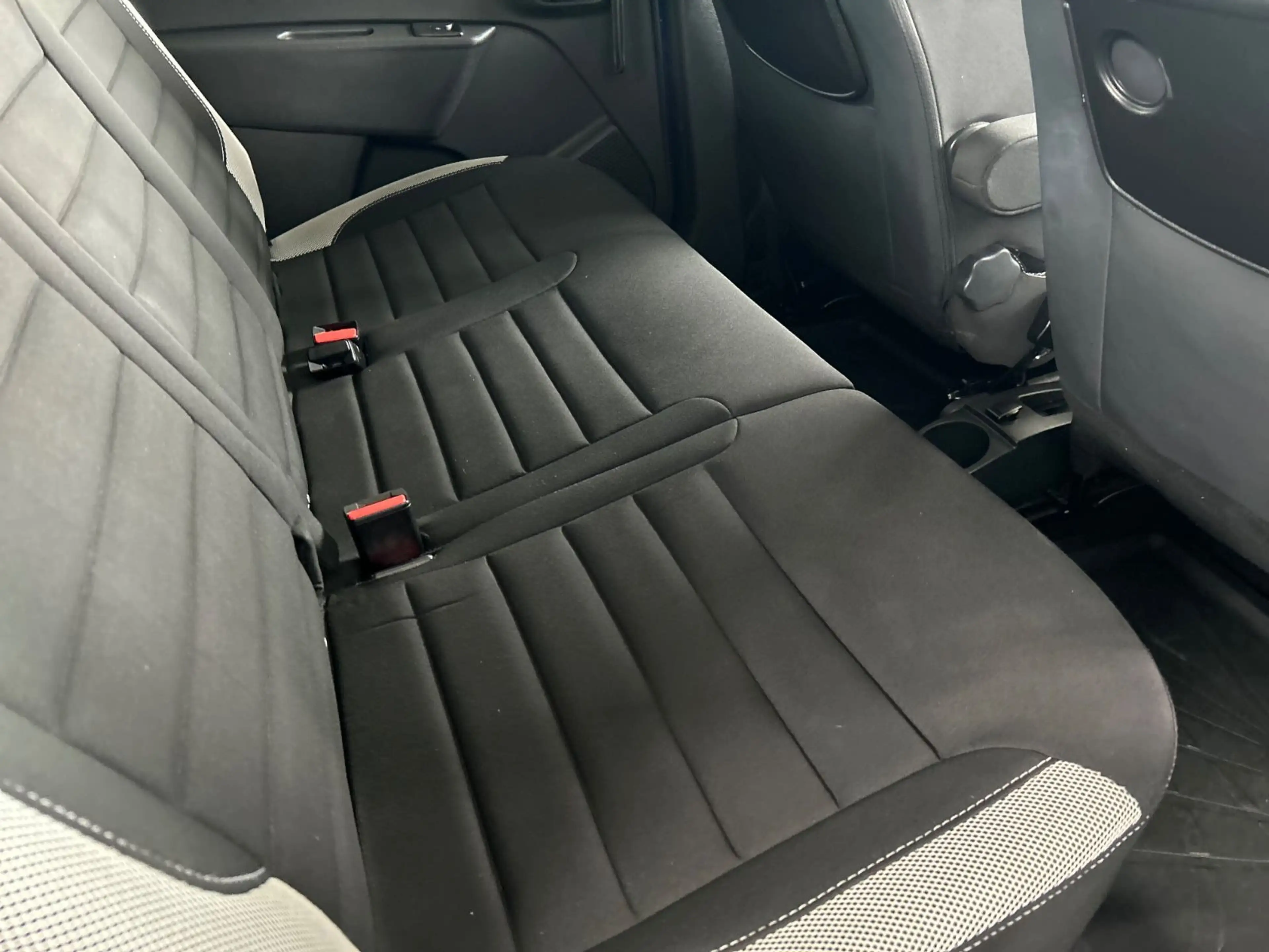 Dacia Lodgy Stepway Selection*7-Sitze* — photo 6