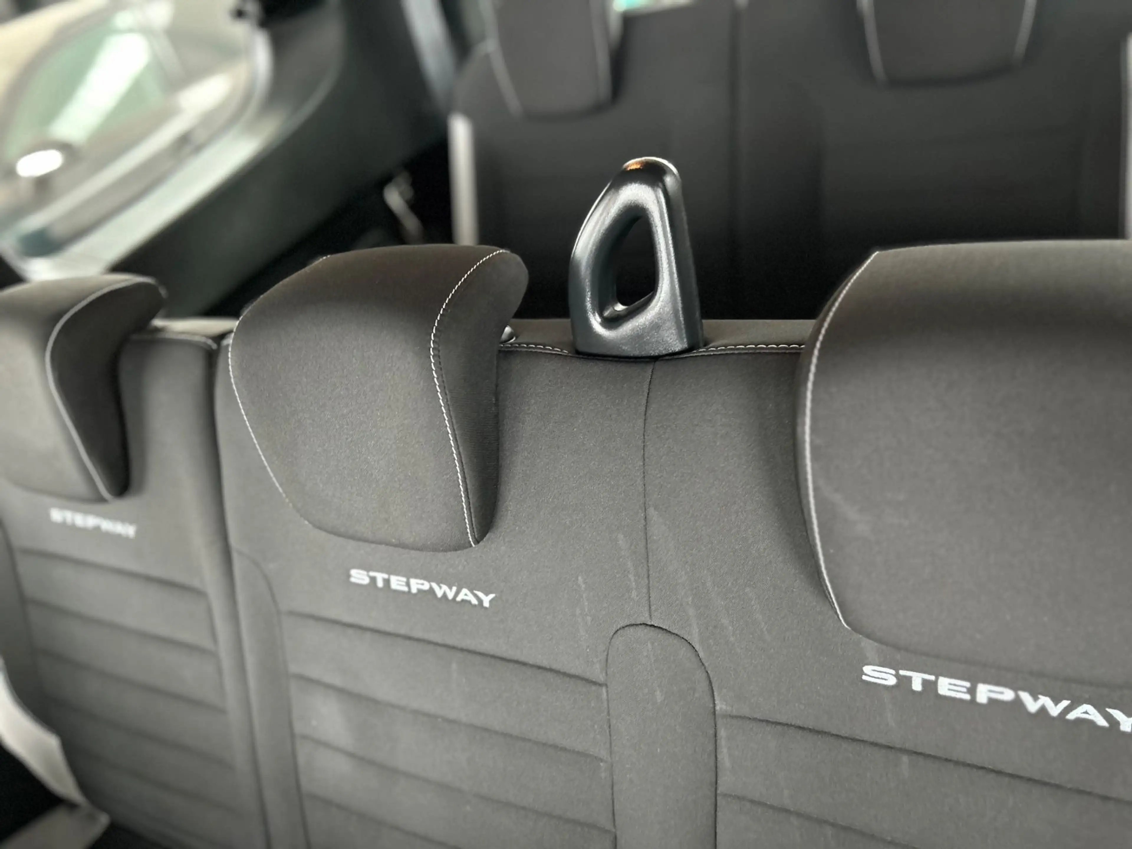 Dacia Lodgy Stepway Selection*7-Sitze* — photo 9