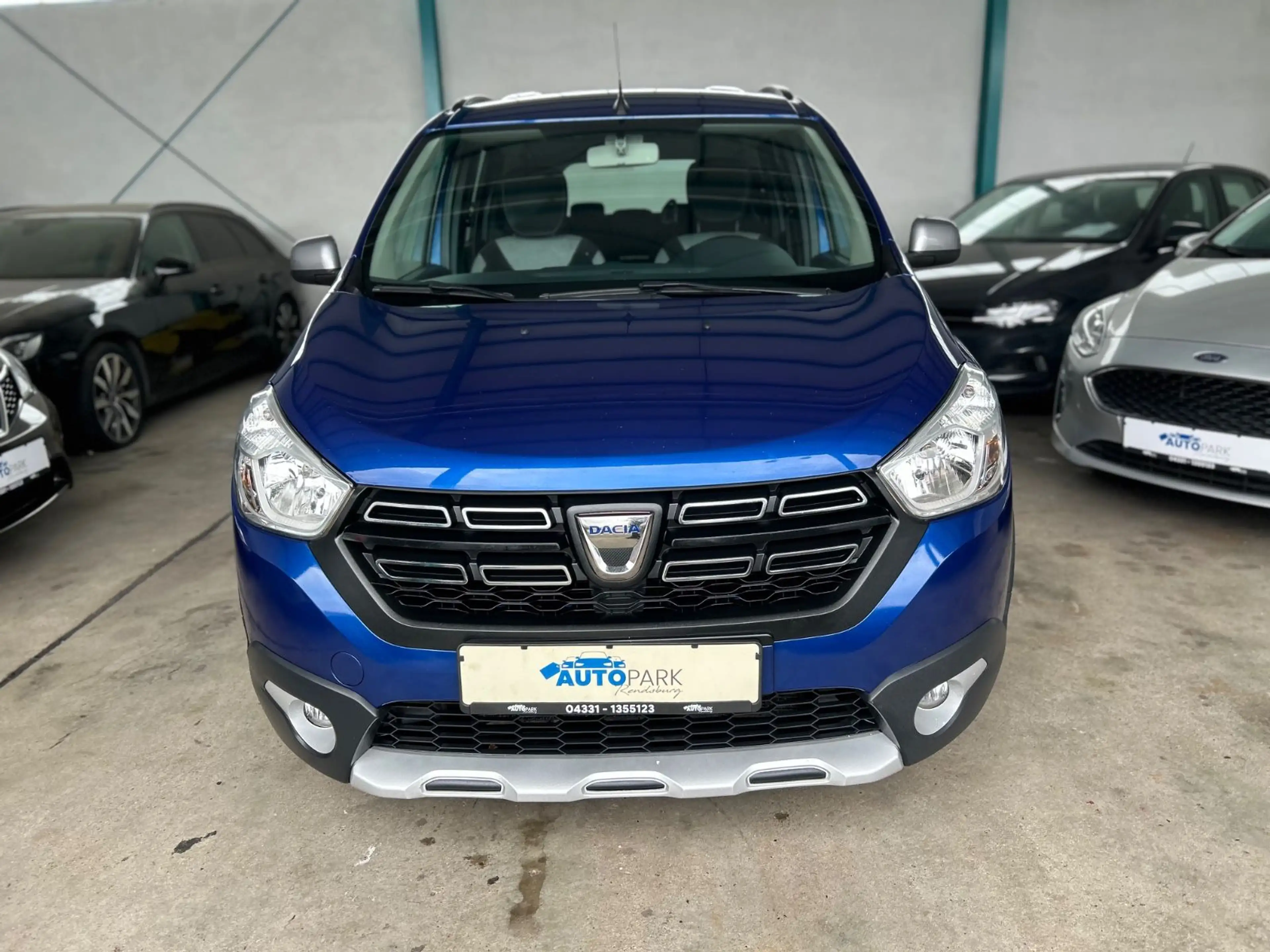 Dacia Lodgy Stepway Selection*7-Sitze* — photo 2