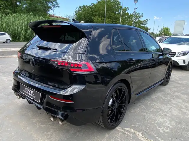 Volkswagen Golf view 13