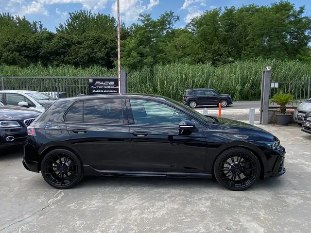 Volkswagen Golf view 5