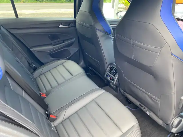 Volkswagen Golf view 7