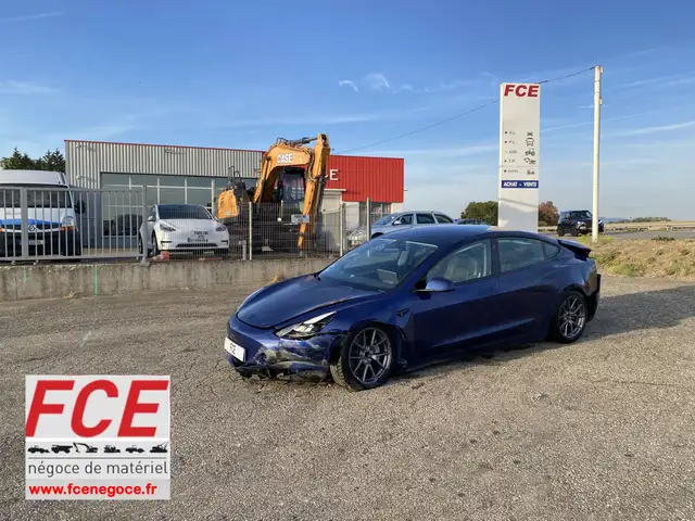 Tesla Model 3 Model 3 Basis RWD Carte Grise Française endommagée