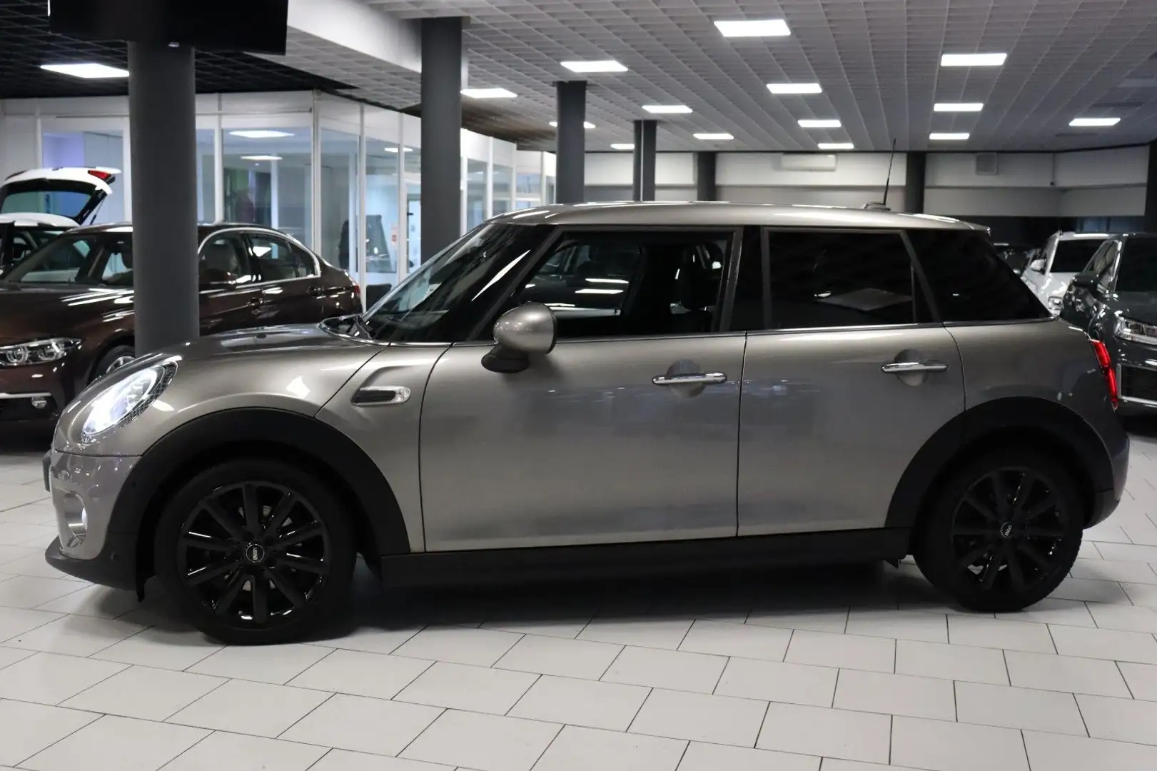 MINI One Mini 5-trg. One Blackyard|1HAND|LED RING|PDC Argintiu - 2