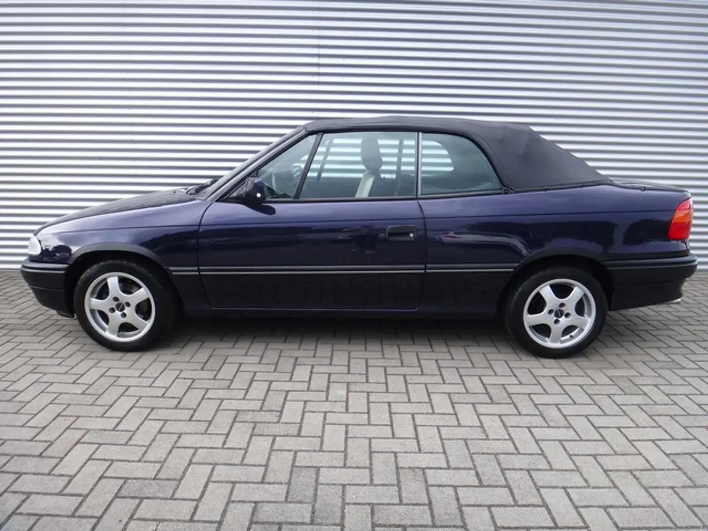 Opel Astra 2.0 Cabrio sehr gepflegt !!! Mauve - 2
