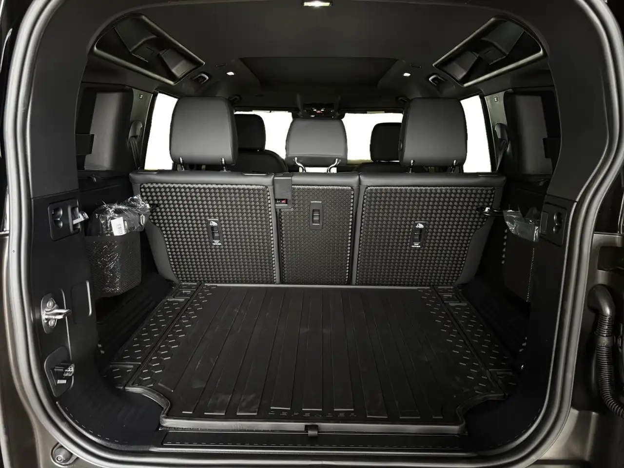 Land Rover Defender снимка Land Rover Defender