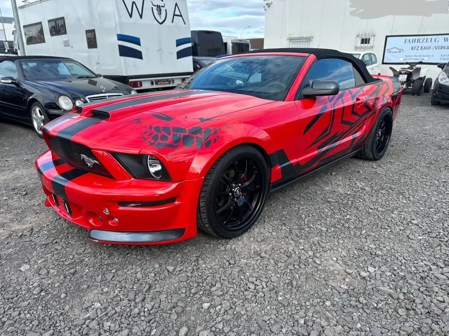 Ford Mustang V6 Premium Rot - 1